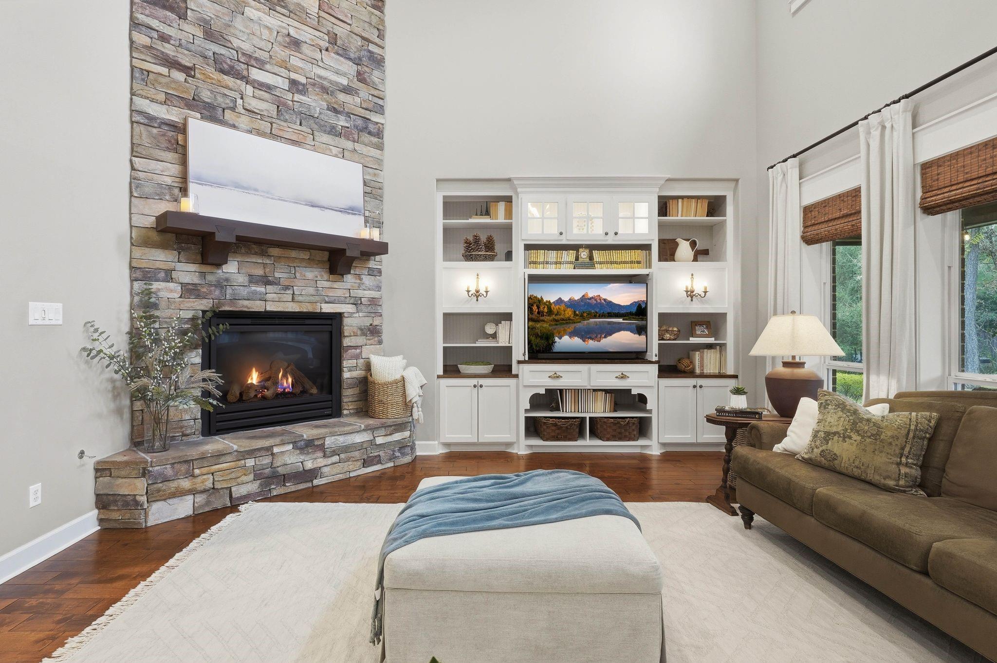 147 W Valera Ridge Place