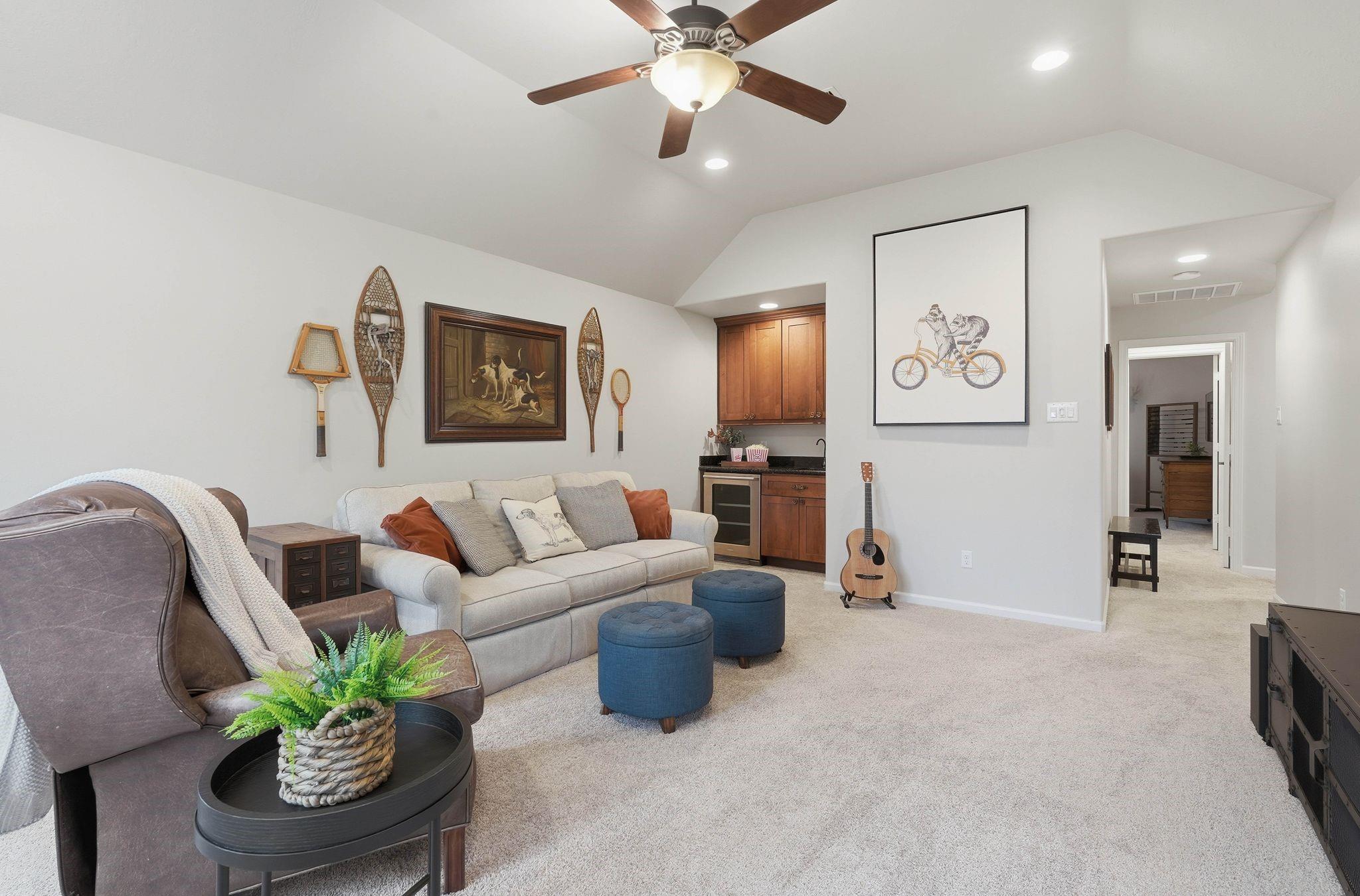 147 W Valera Ridge Place