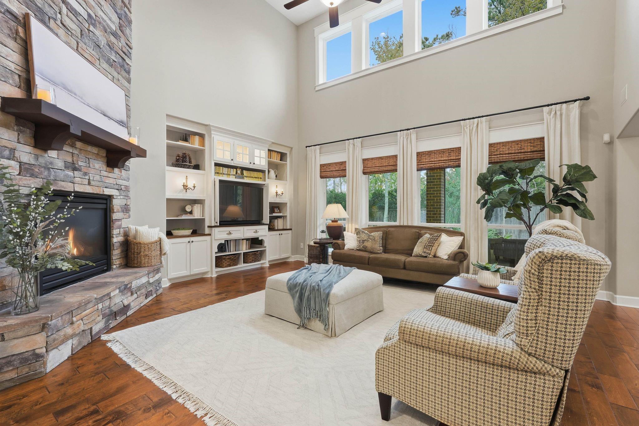 147 W Valera Ridge Place