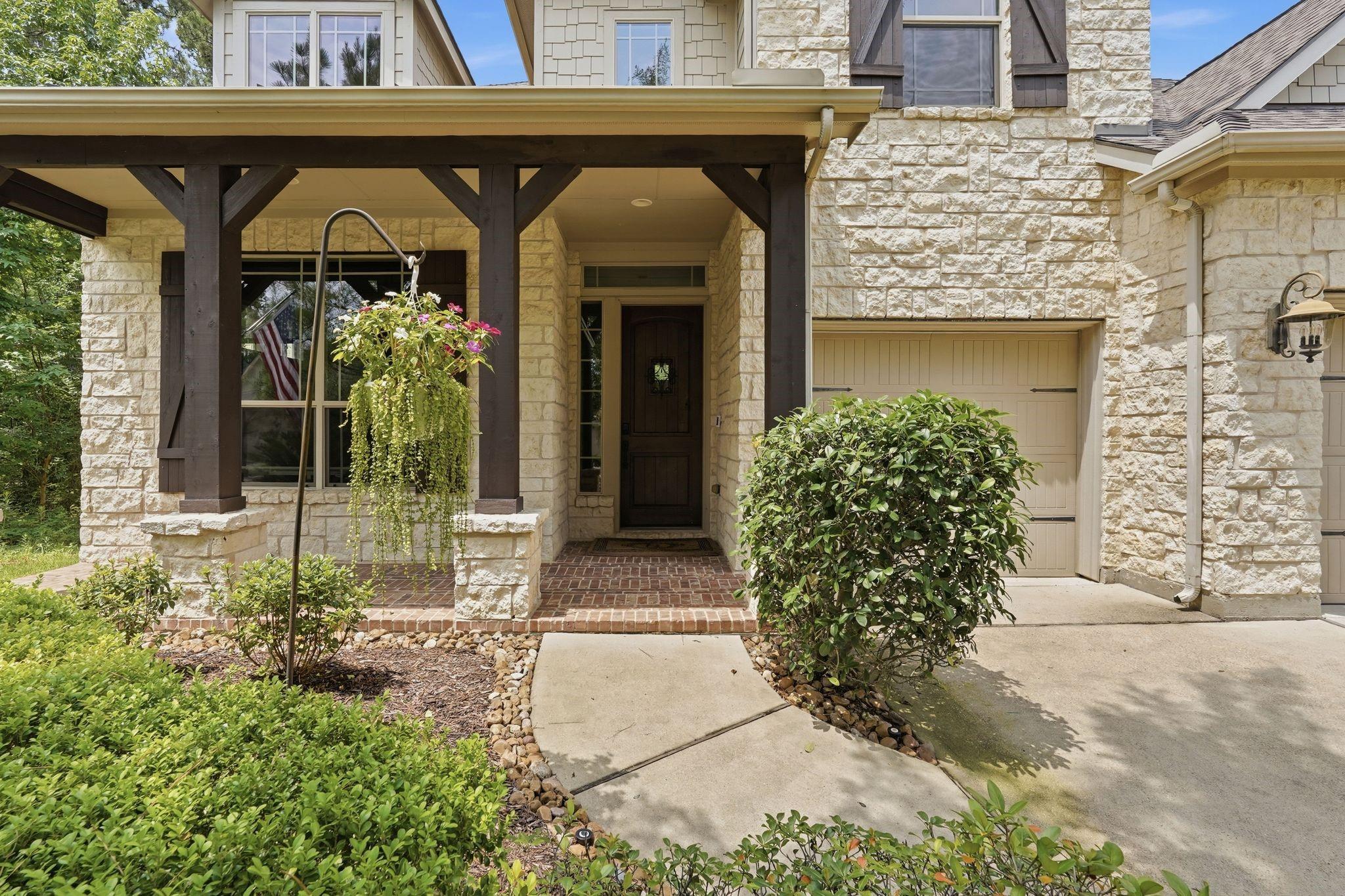 63 W Canyon Wren Circle