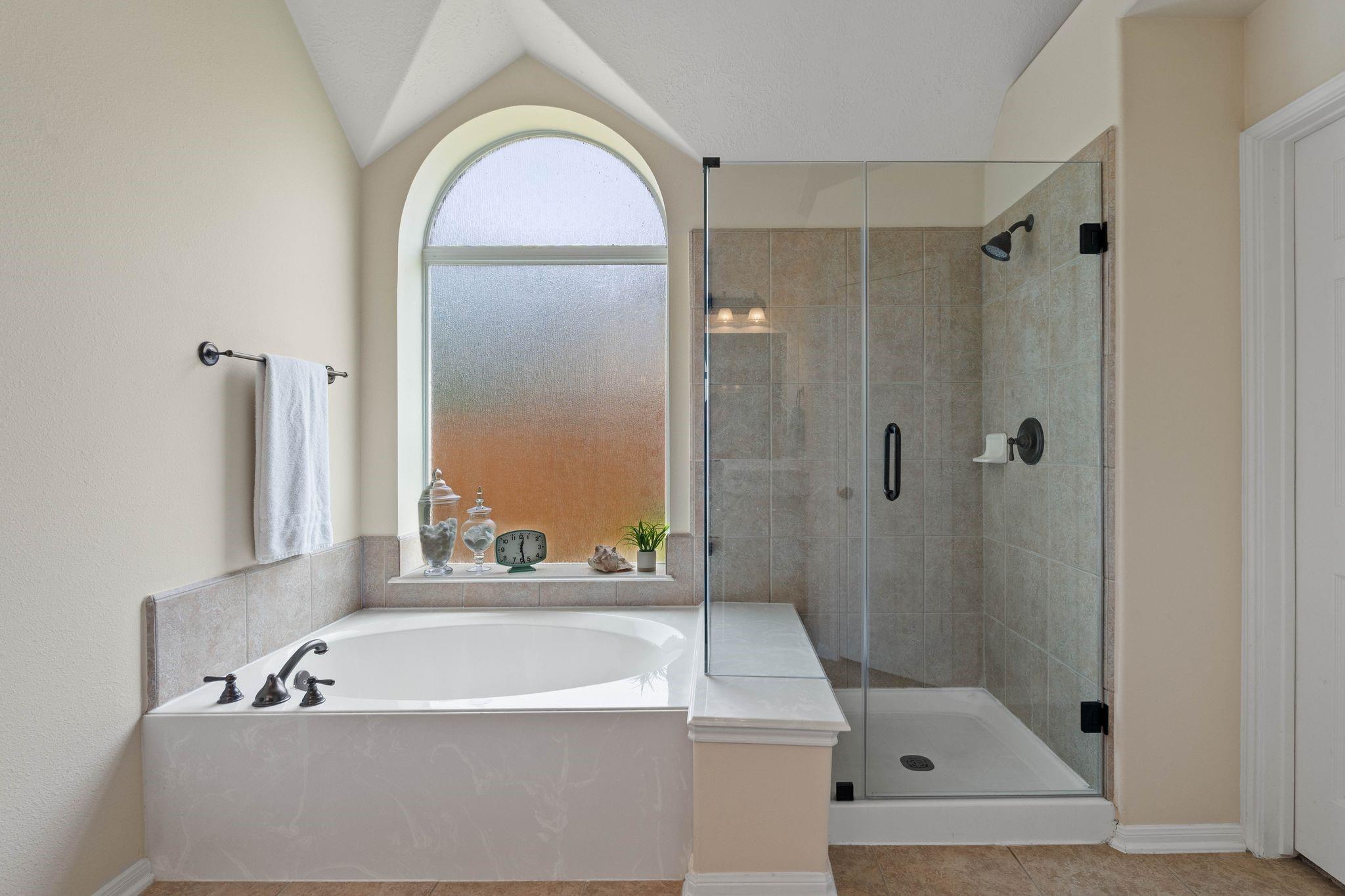 6 Granite Path Place