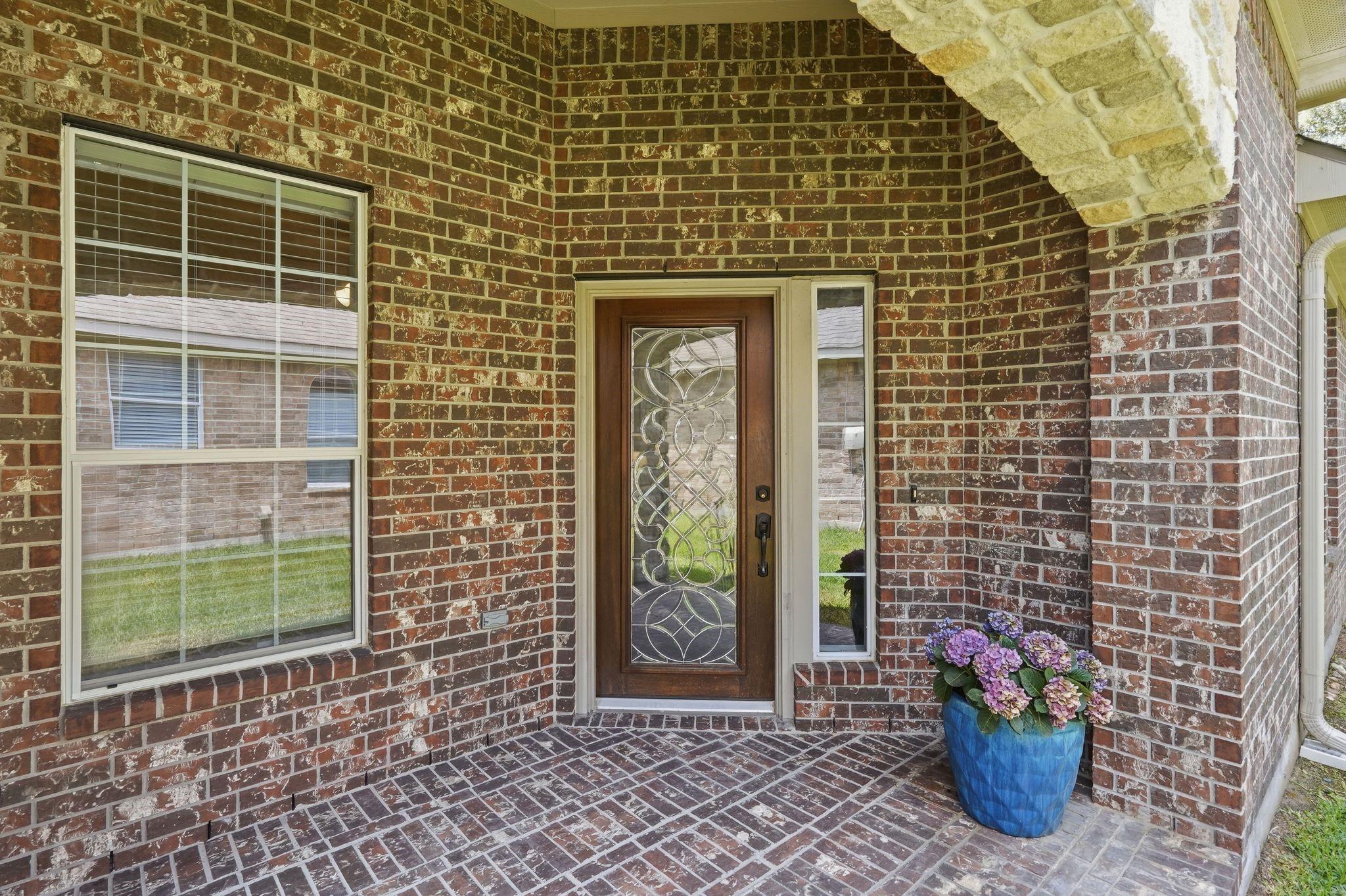 82 S Rocky Point Circle
