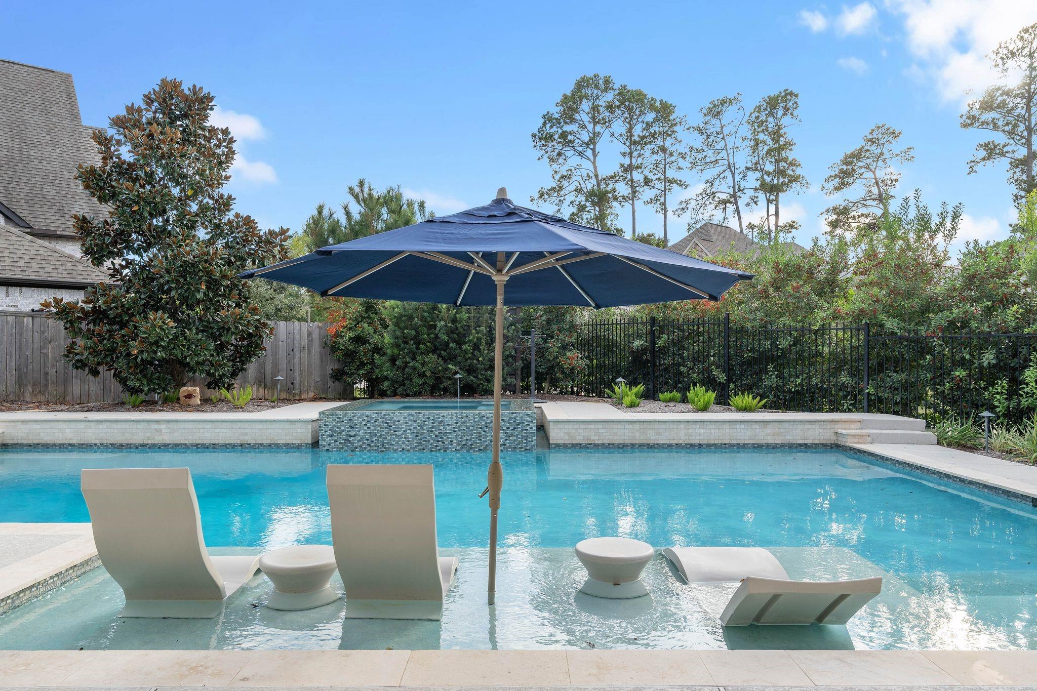 122 N Winter Sunrise Circle