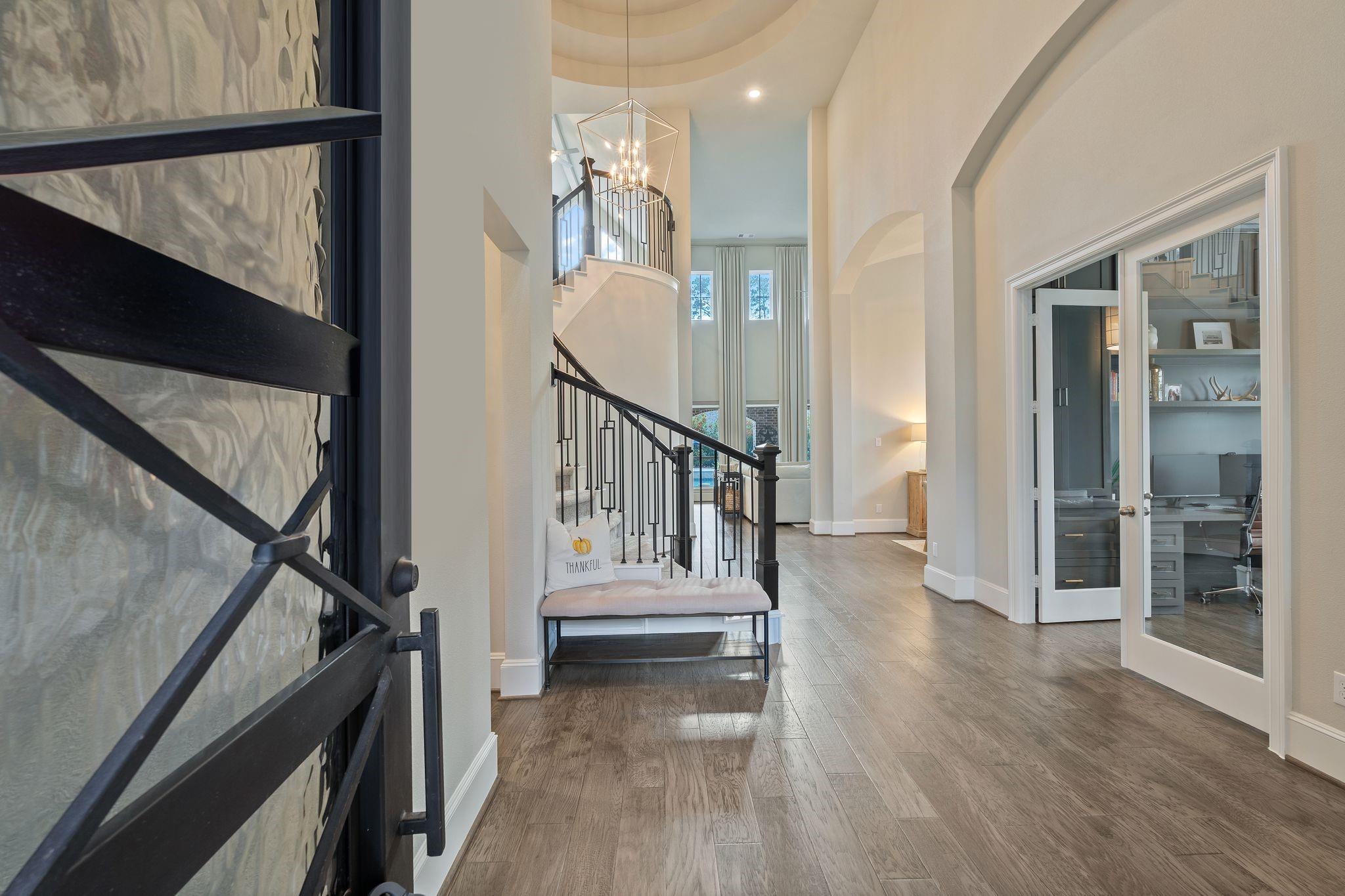 122 N Winter Sunrise Circle