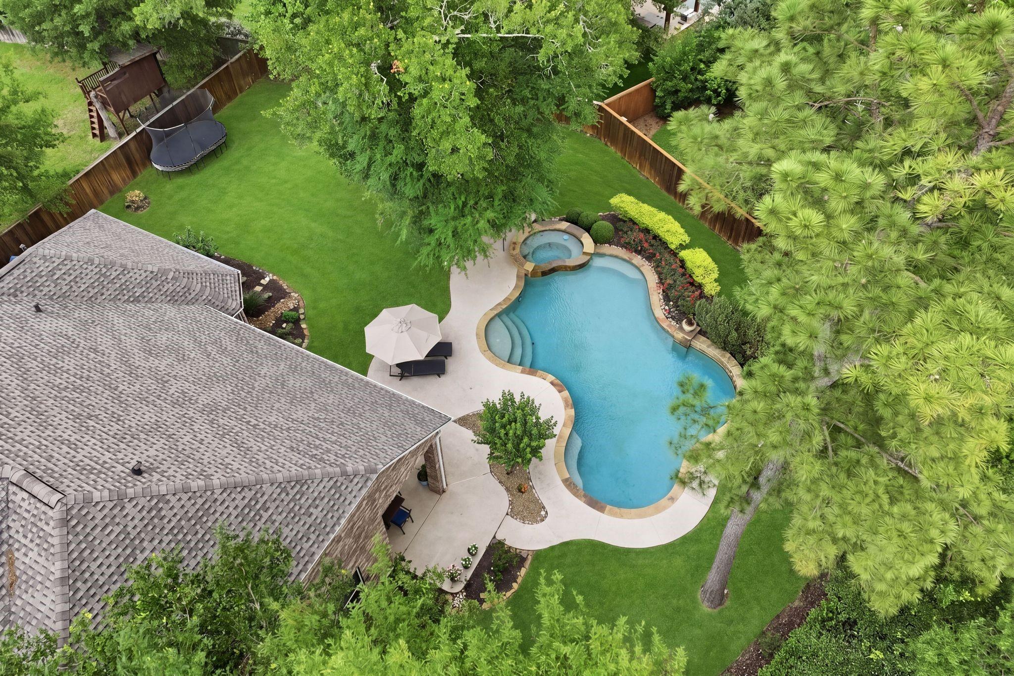 2 Indigo Bunting Place