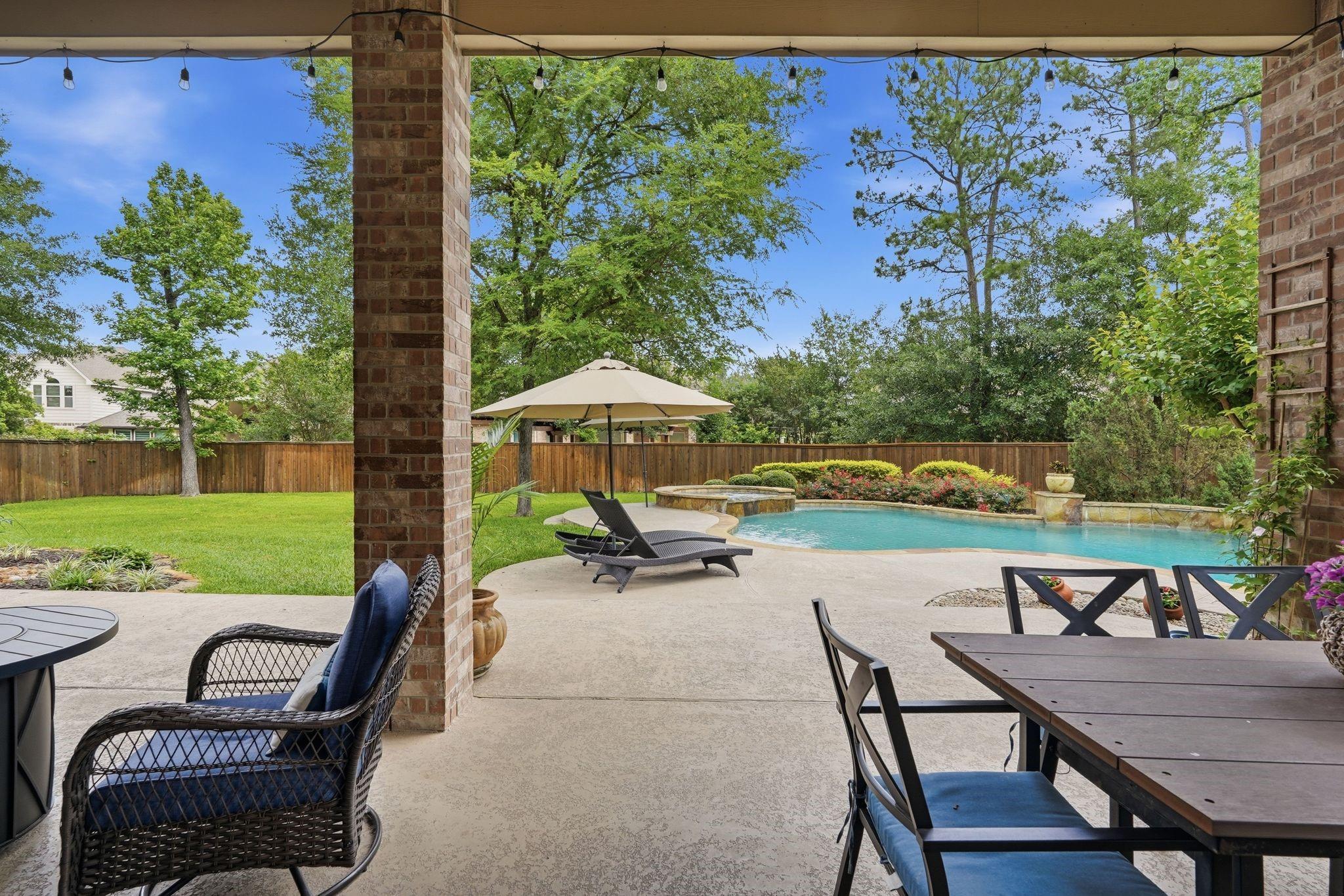 2 Indigo Bunting Place