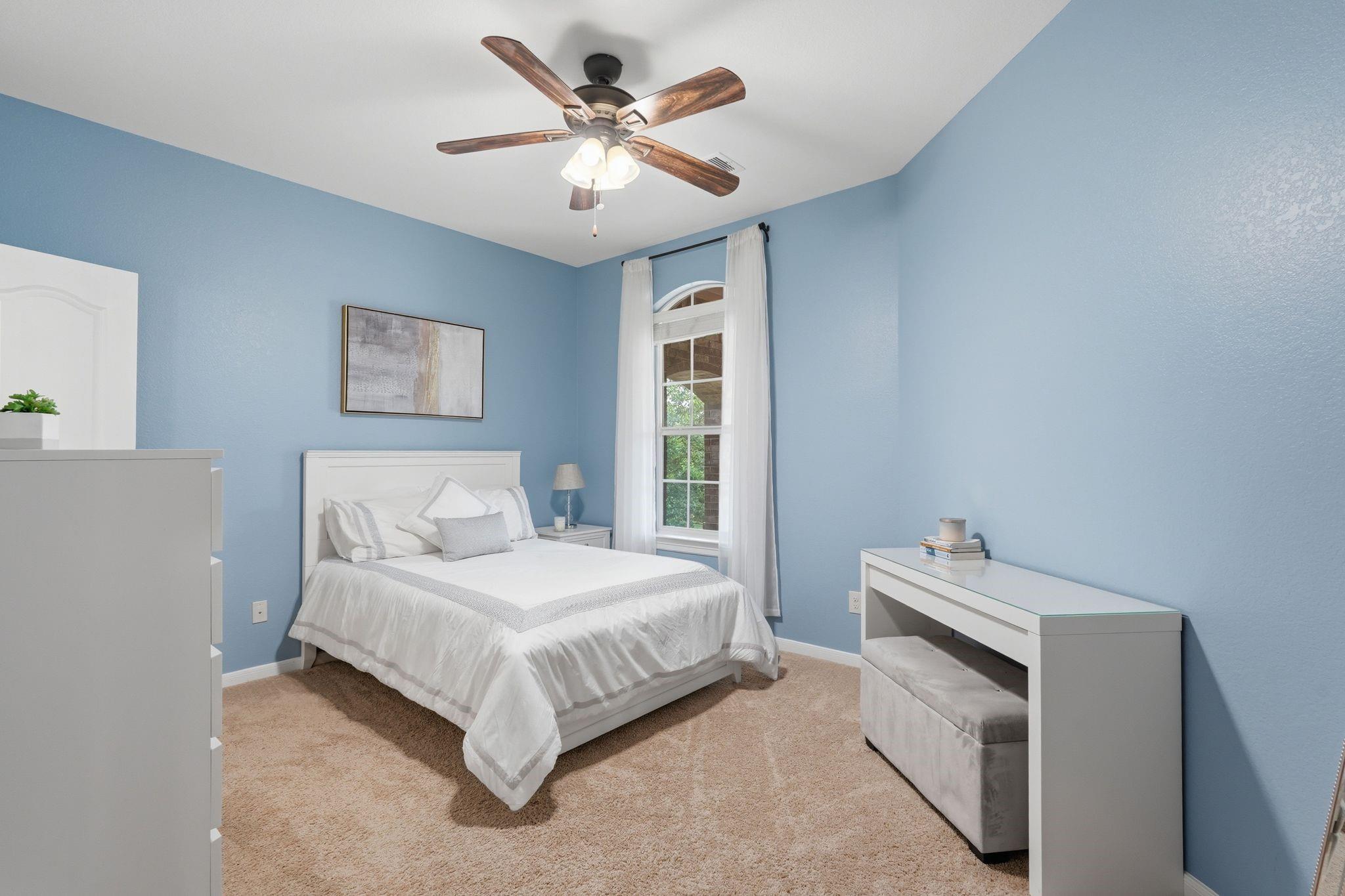 2 Indigo Bunting Place