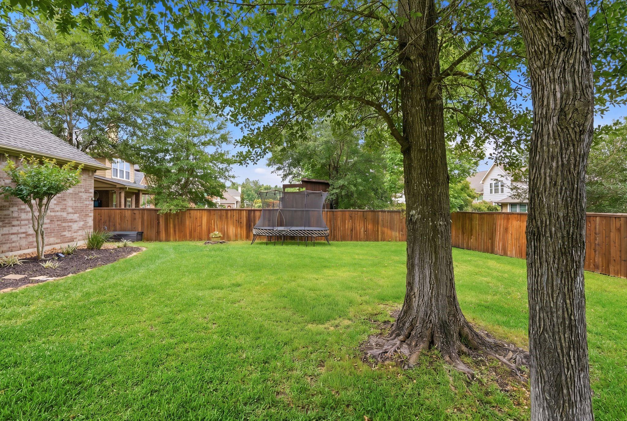 2 Indigo Bunting Place