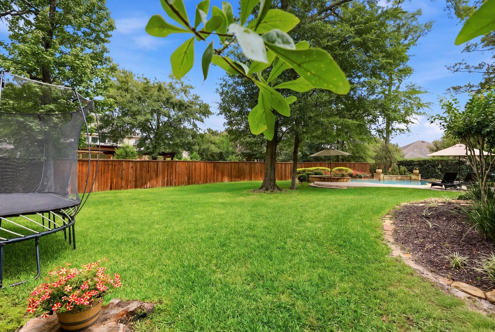 2 Indigo Bunting Place