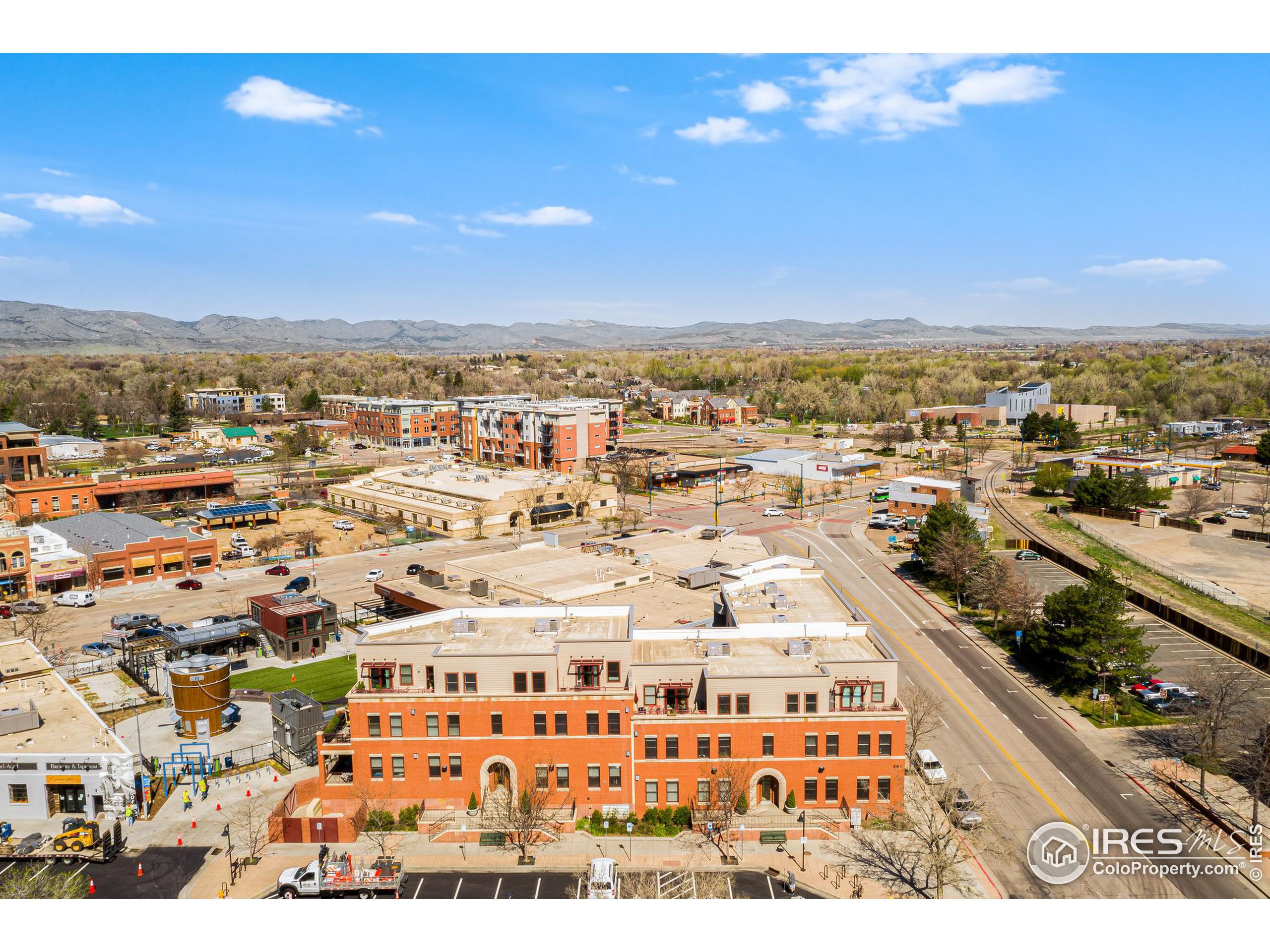 261 Pine St Unit: 104