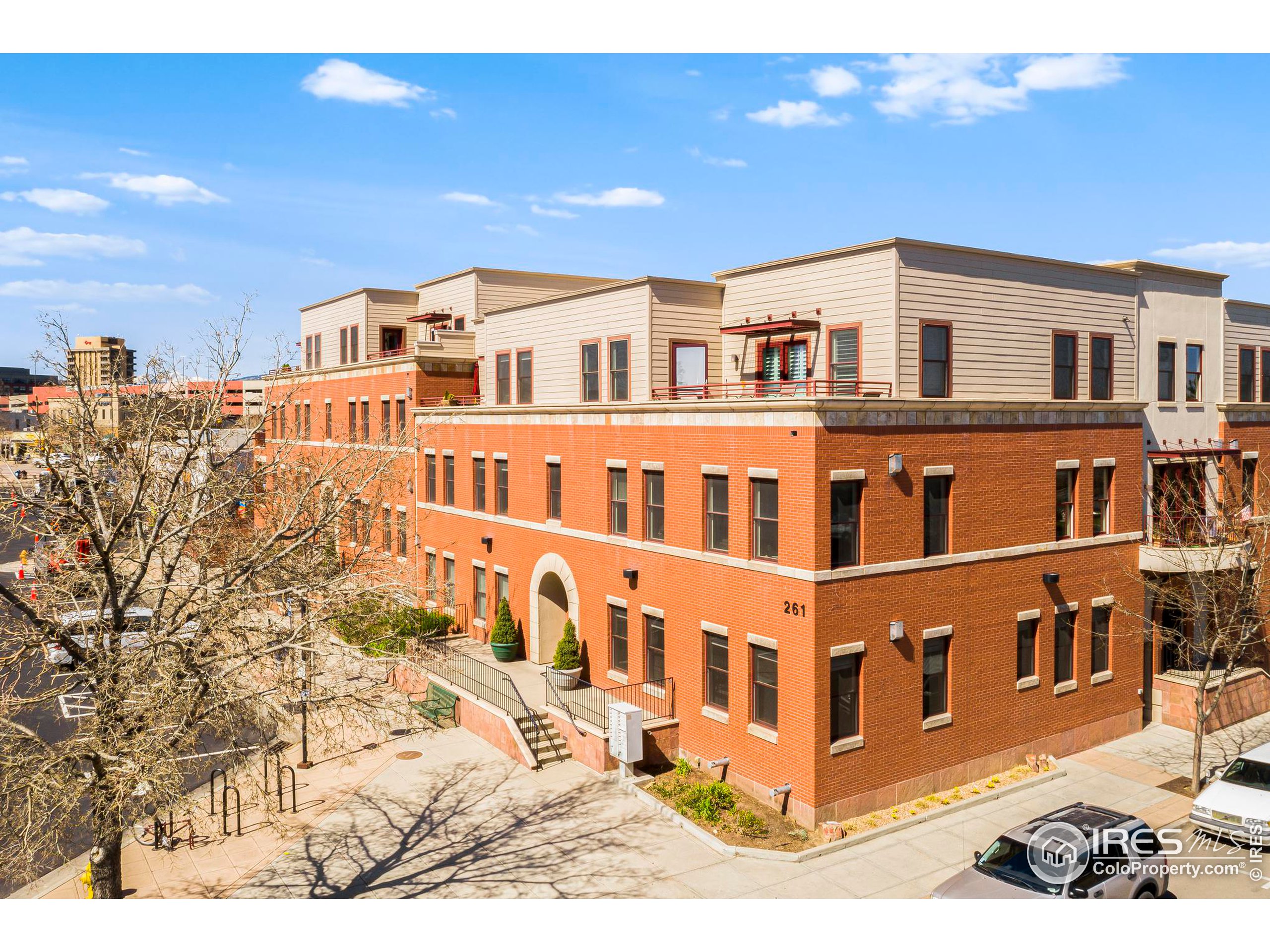 261 Pine St Unit: 104