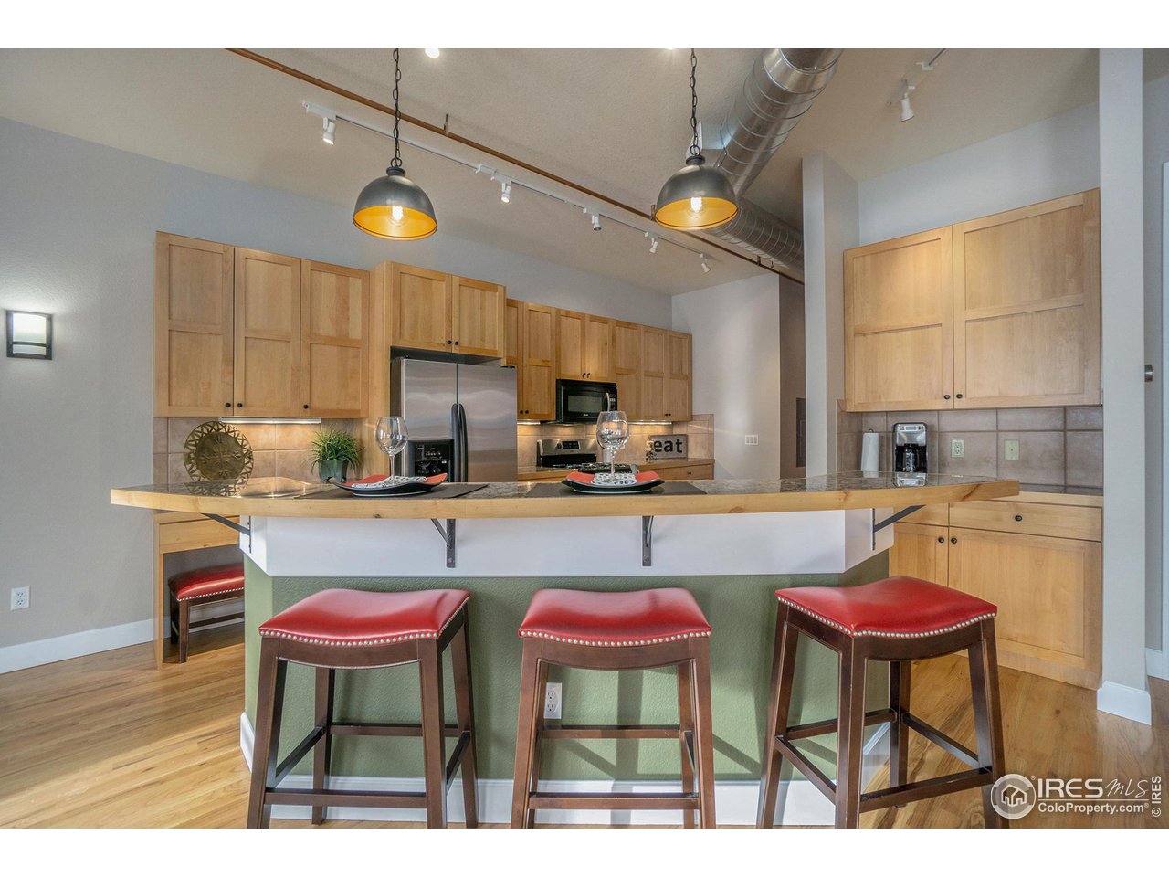 261 Pine St Unit: 104