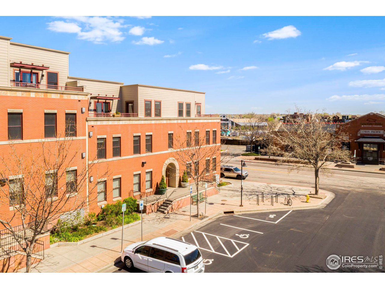 261 Pine St Unit: 104