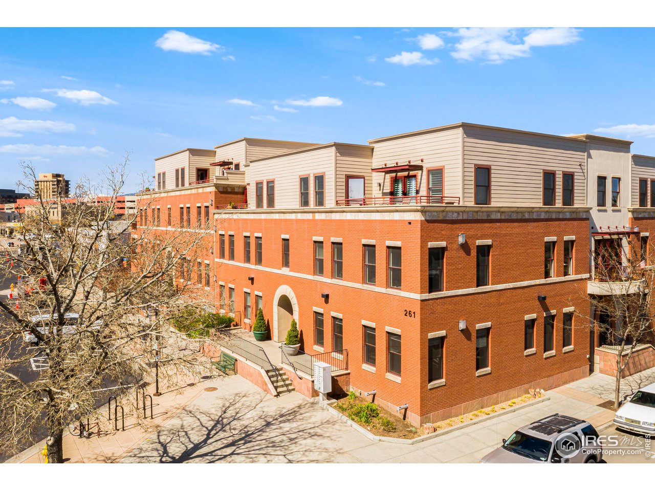 261 Pine St Unit: 104