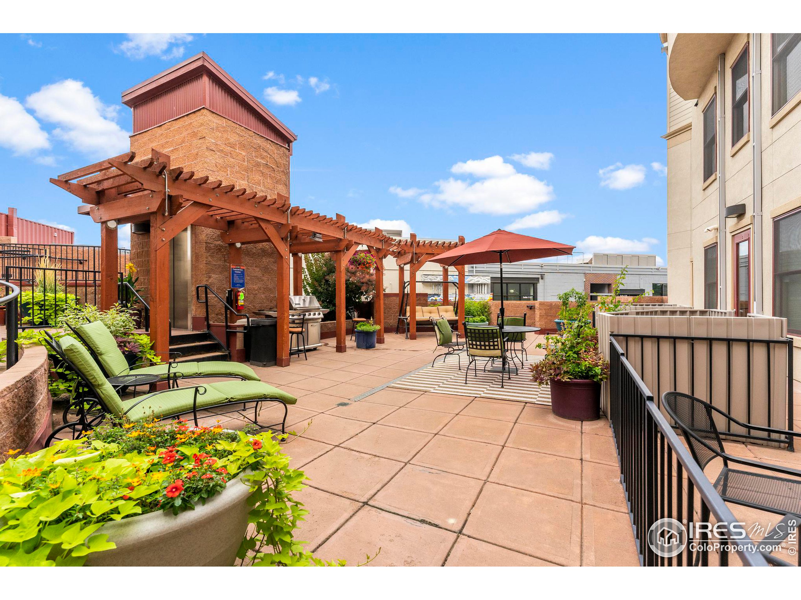 261 Pine St Unit: 104