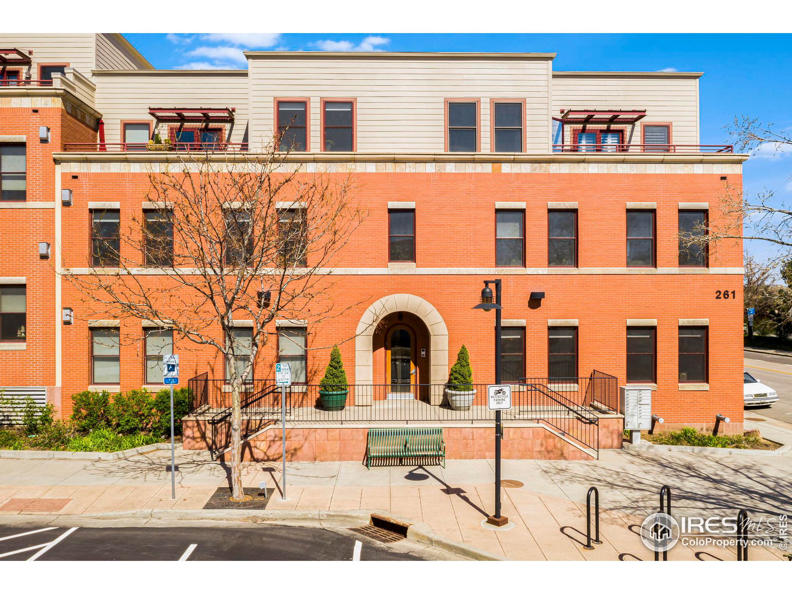 261 Pine St Unit: 104