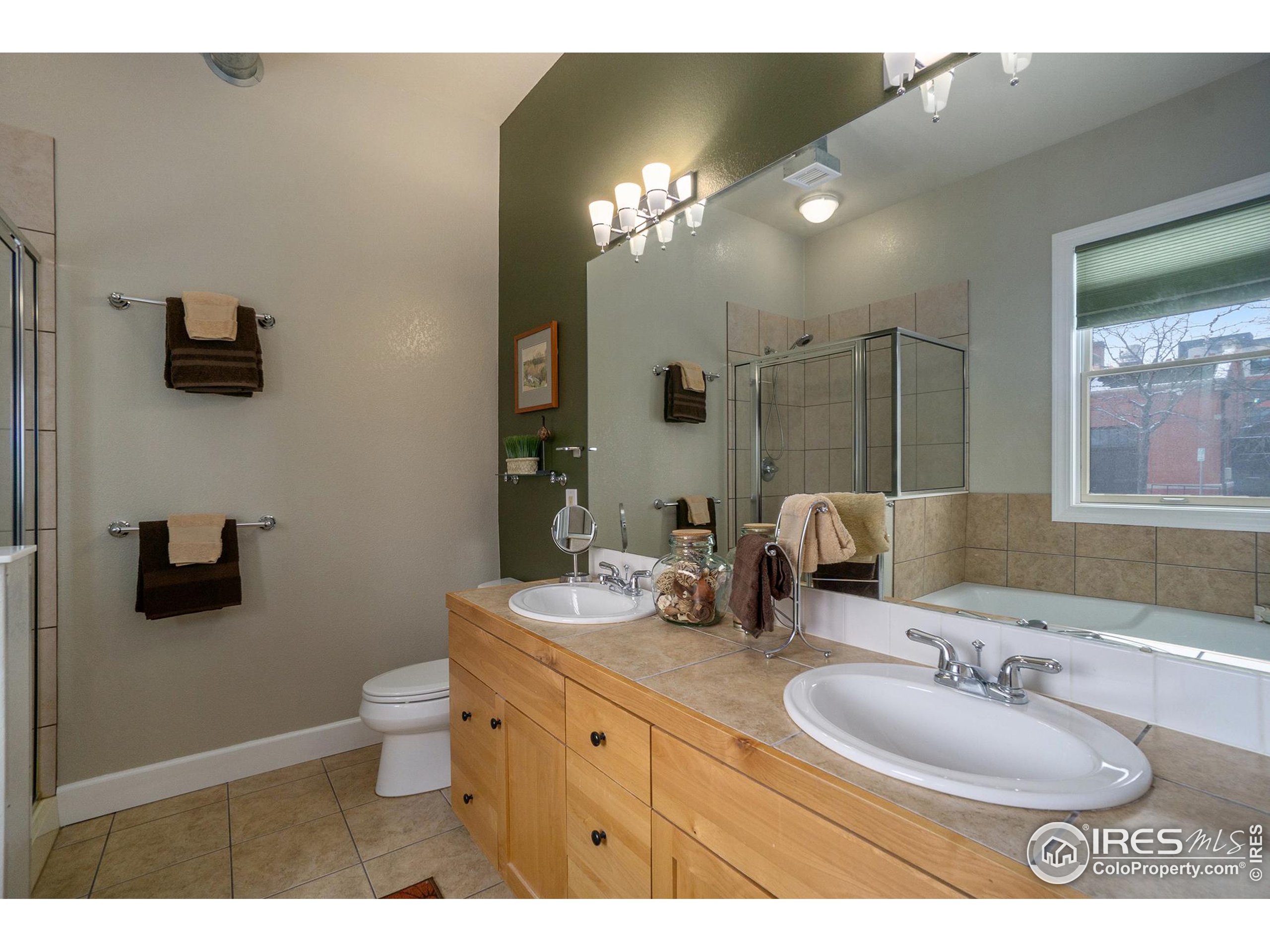 261 Pine St Unit: 104