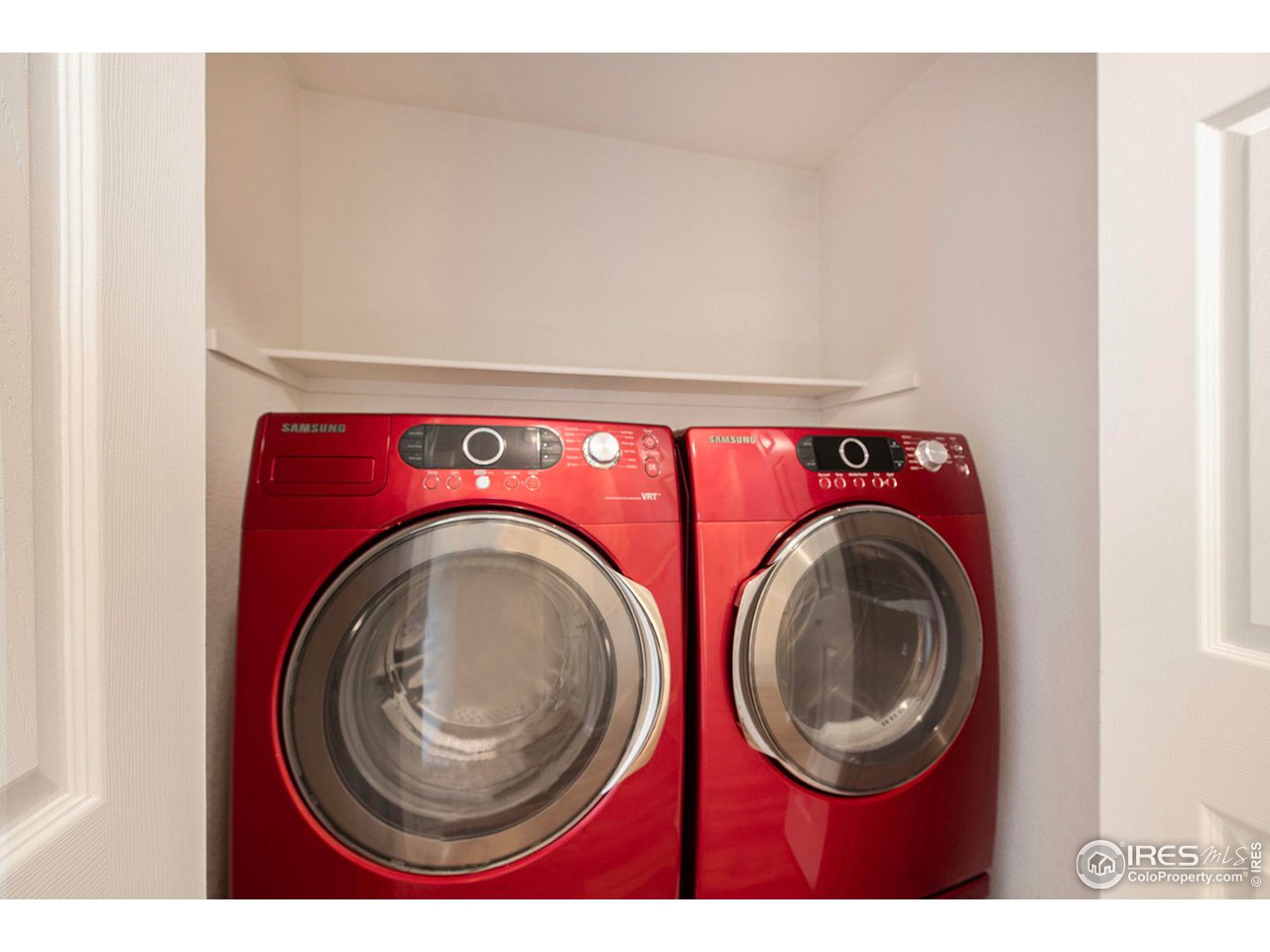 4751 Kings Canyon Dr