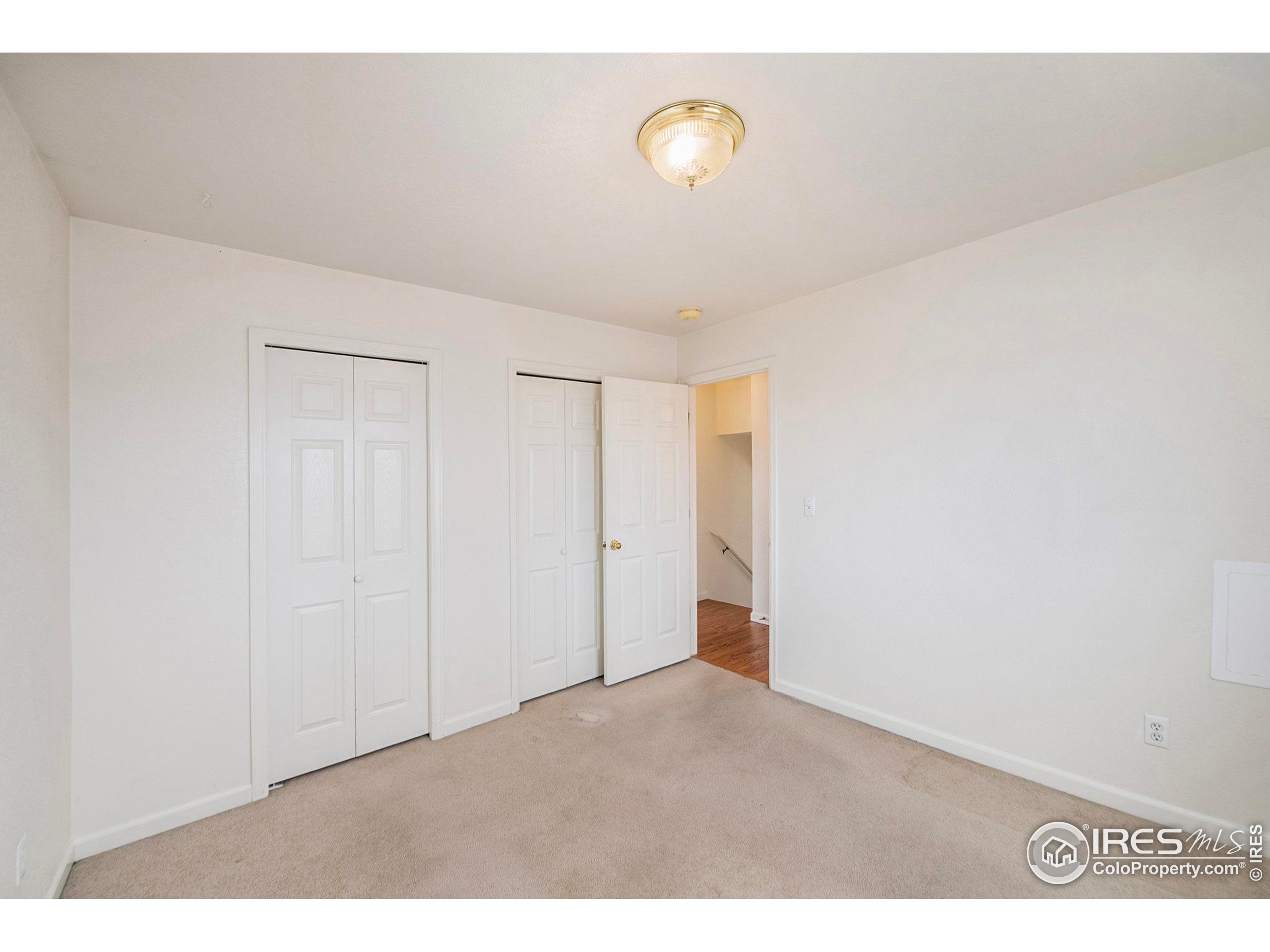 4751 Kings Canyon Dr