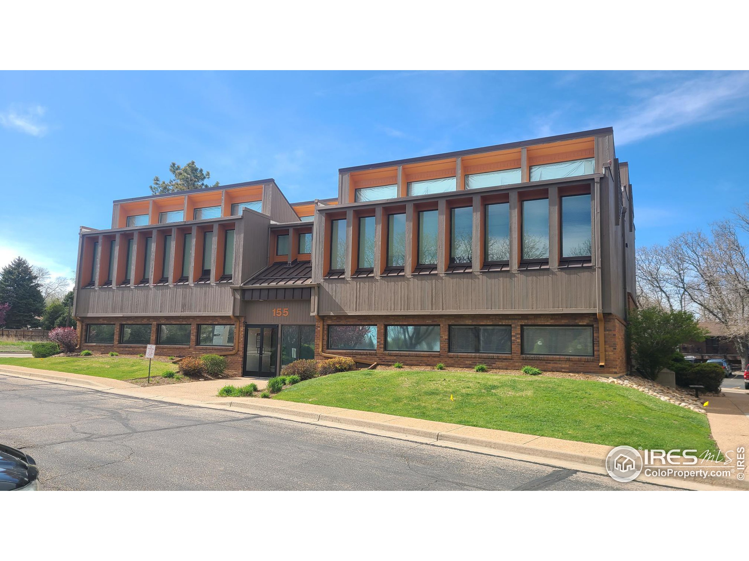 155 W Harvard St 102