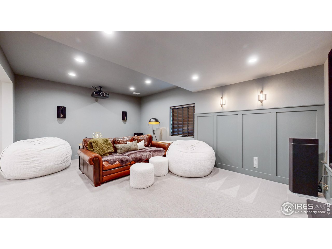 1554 Grand Ave
