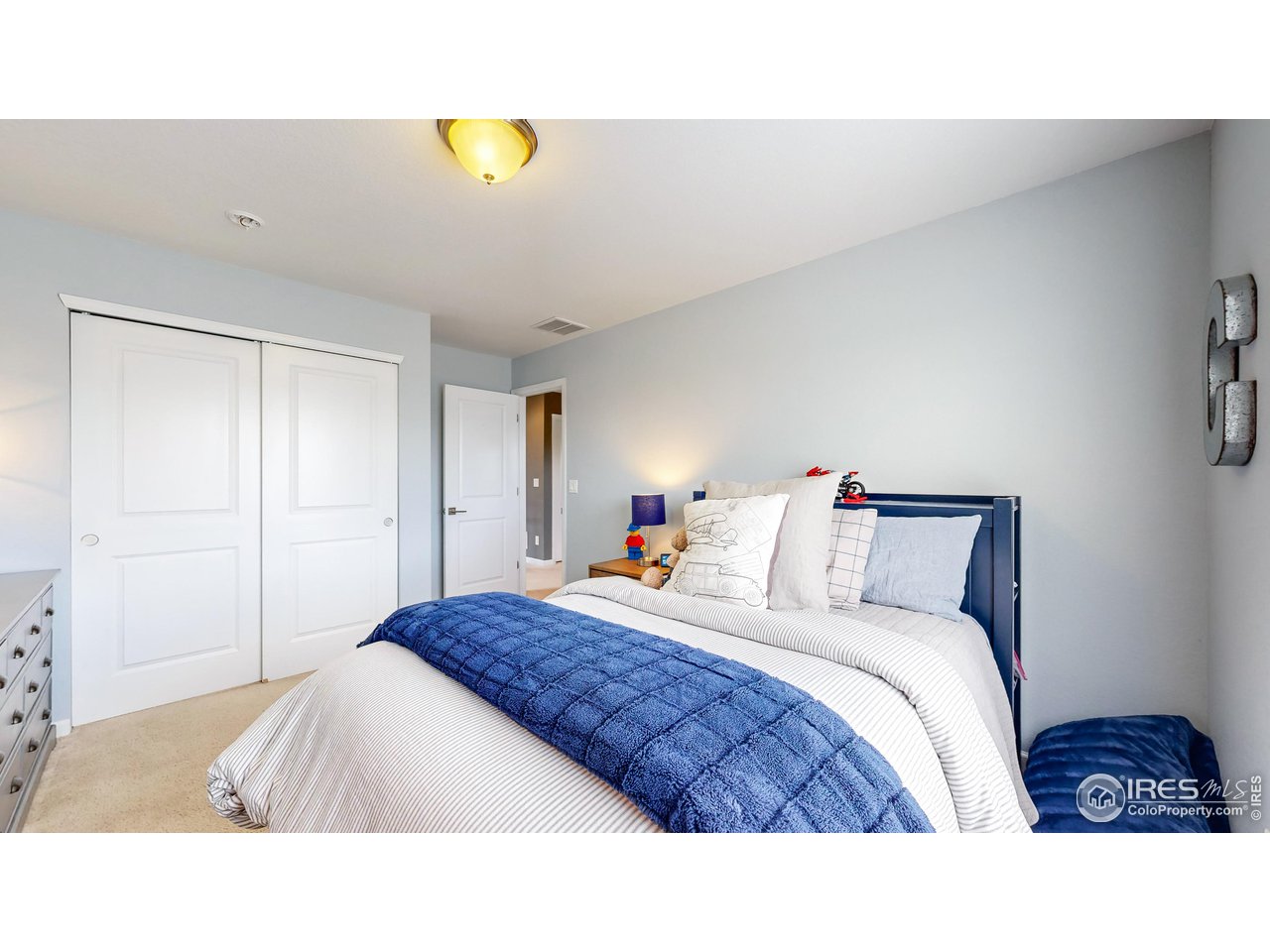 1554 Grand Ave