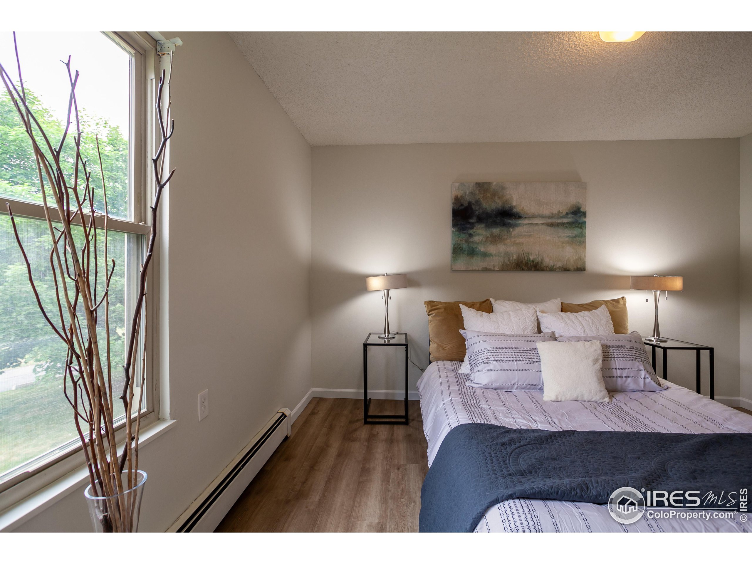 512 E Monroe Dr D420