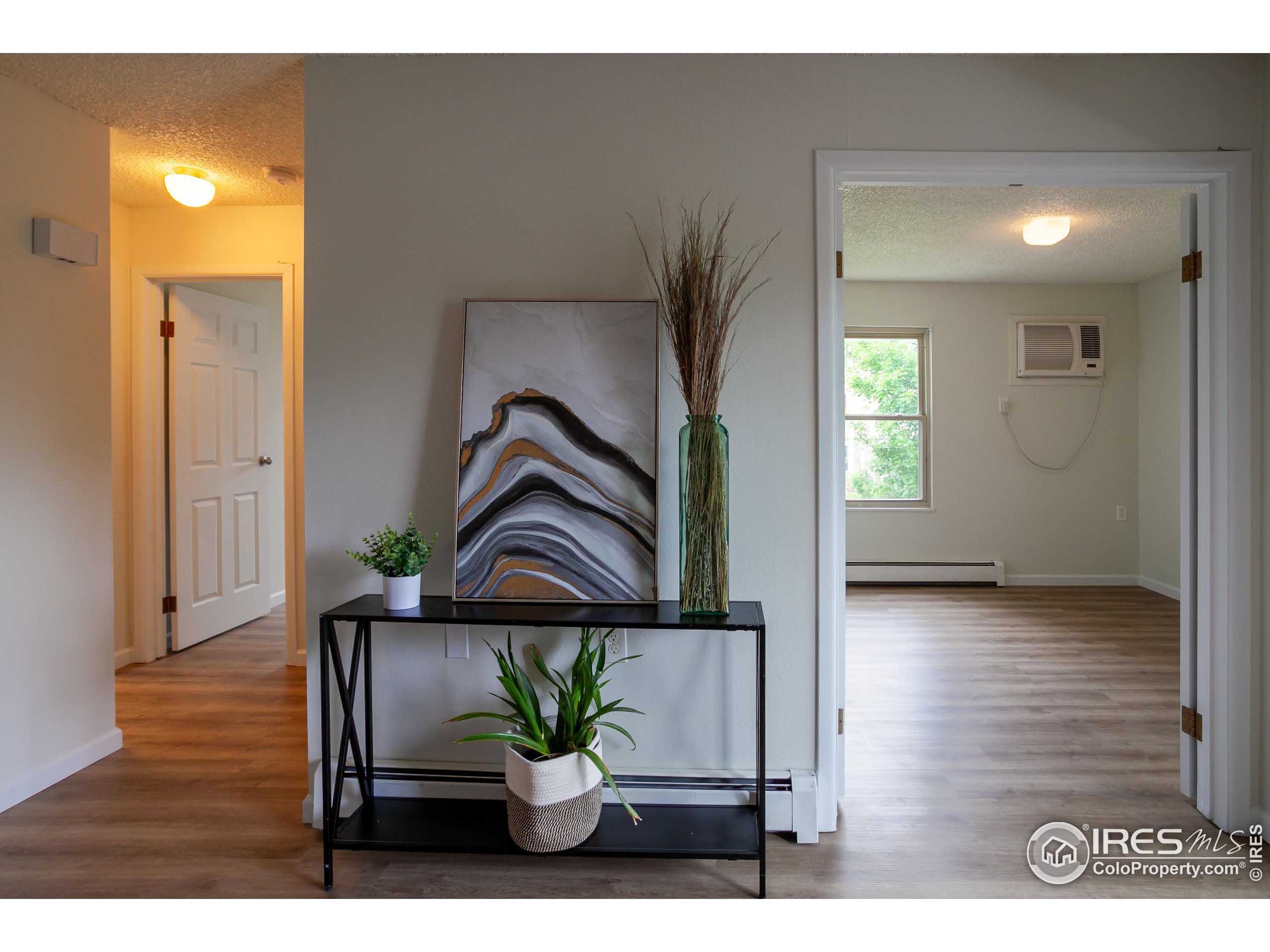 512 E Monroe Dr D420