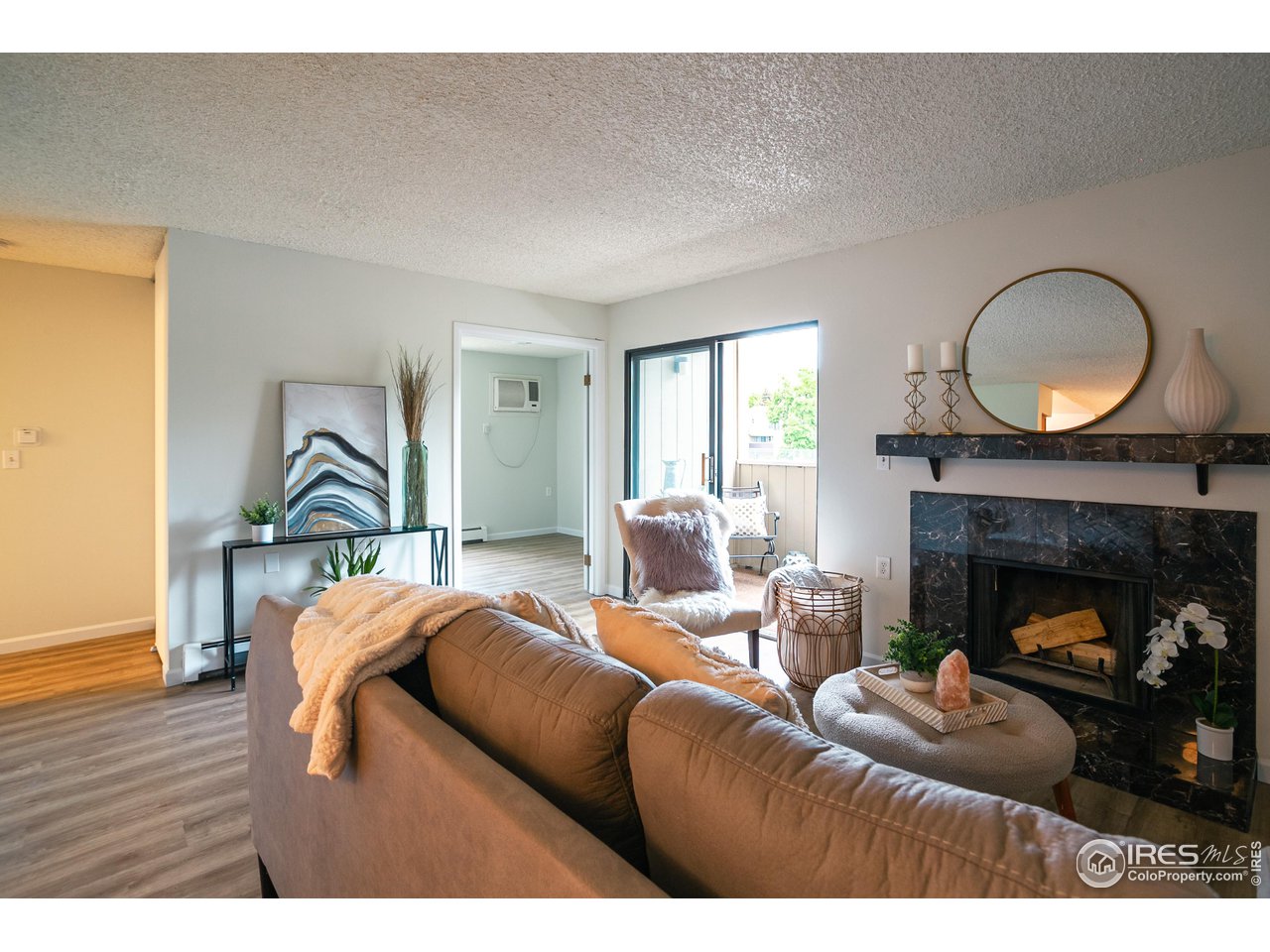 512 E Monroe Dr D420