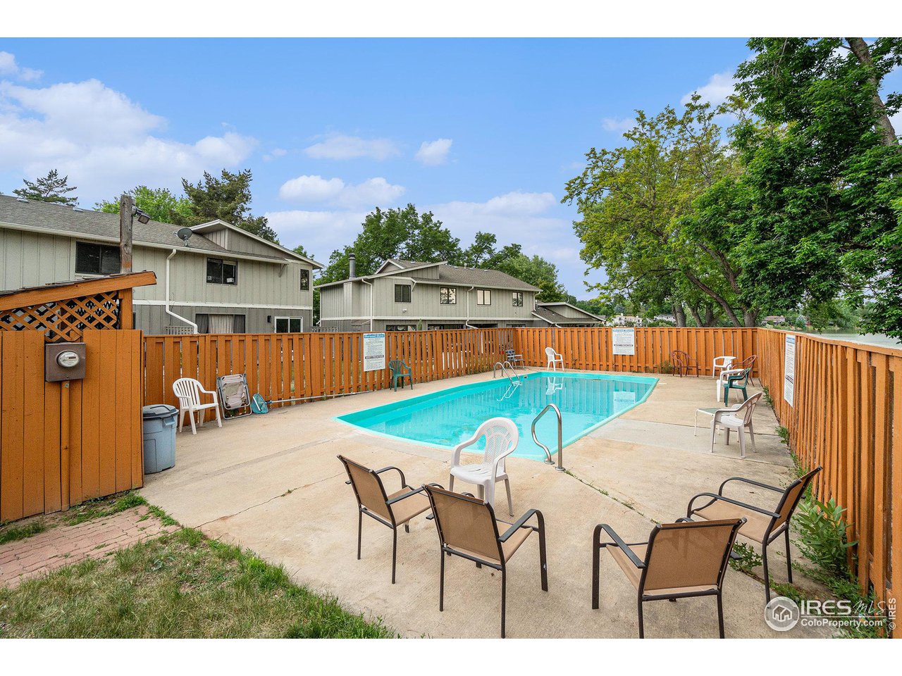 1712 Lake Sherwood Dr