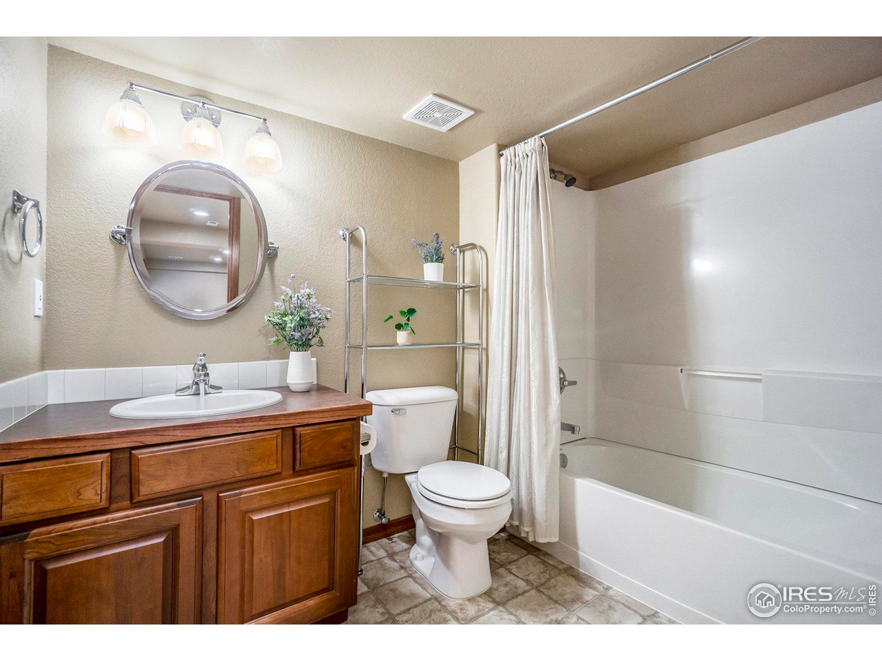 2202 Copper Creek Dr C