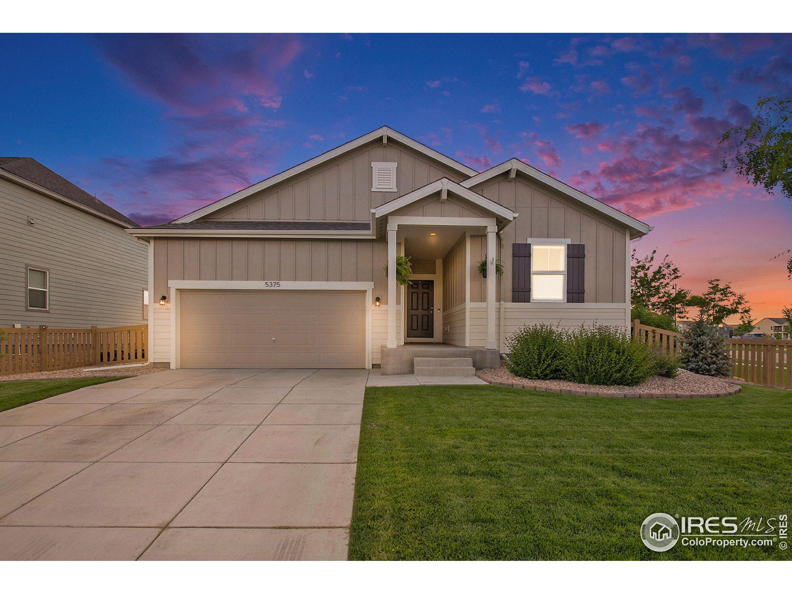 5375 Alberta Falls St