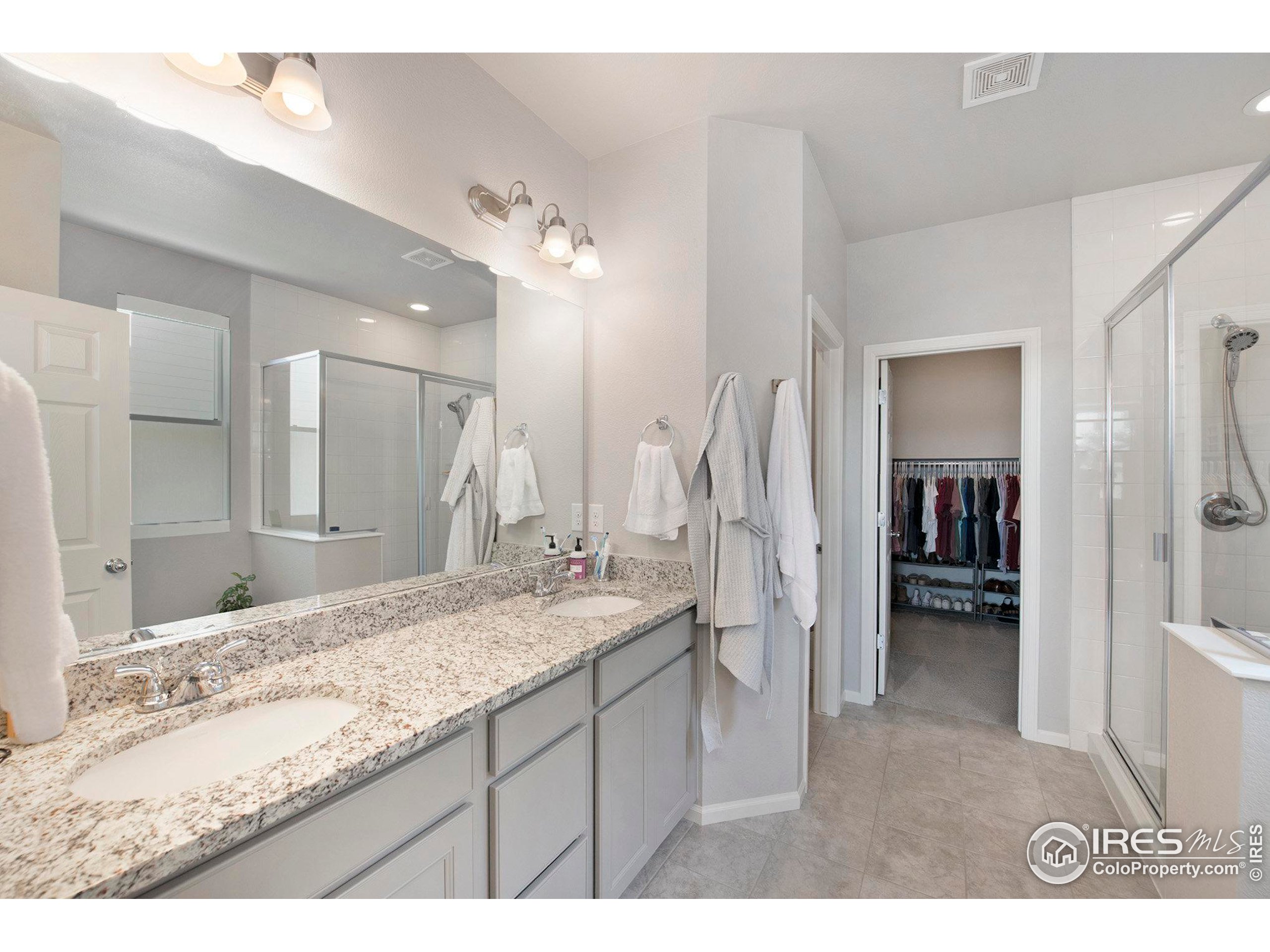 5375 Alberta Falls St