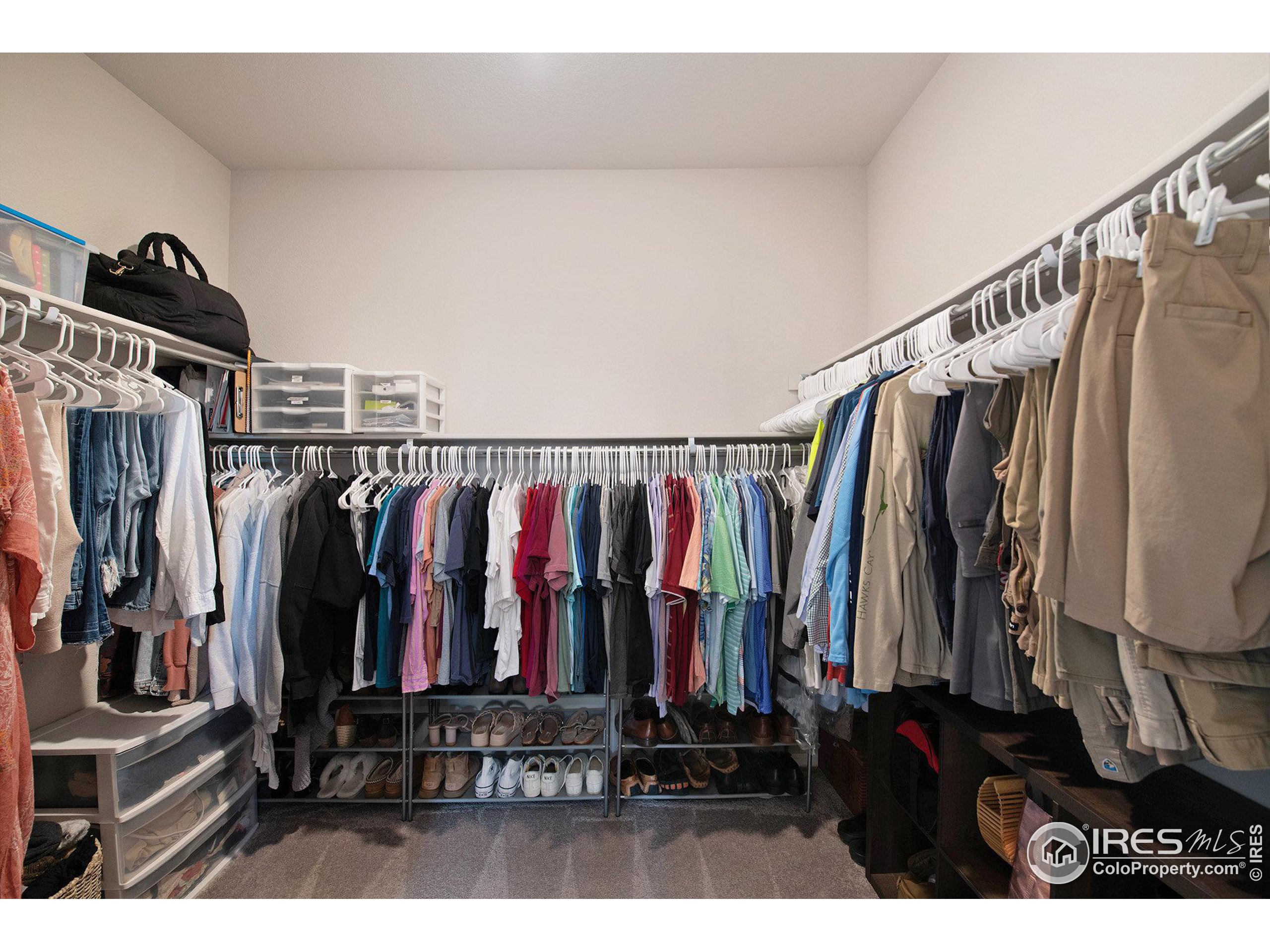 5375 Alberta Falls St