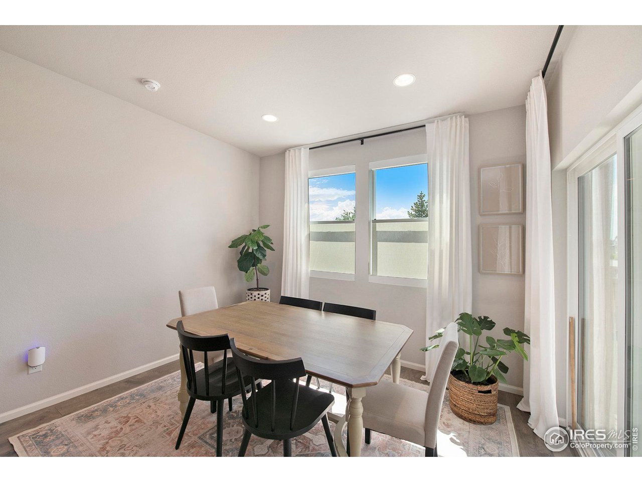 5375 Alberta Falls St