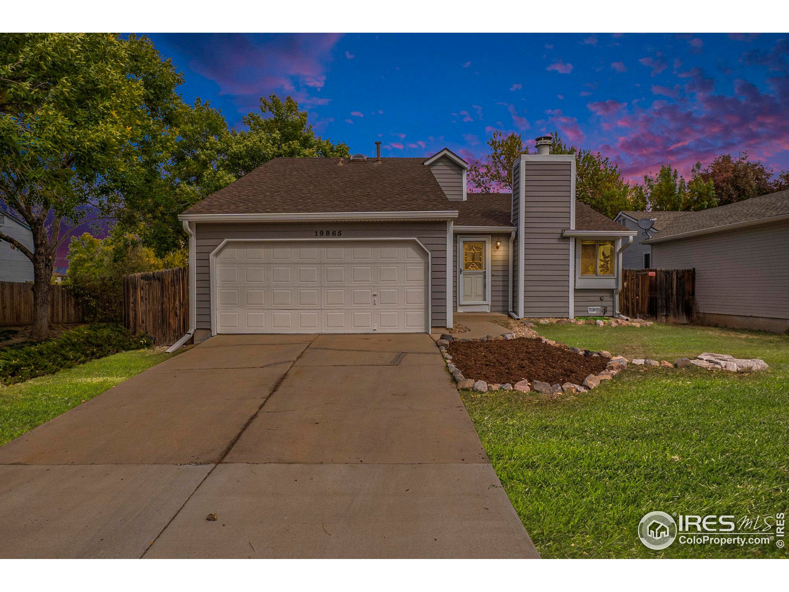 19865 E Wagontrail Dr