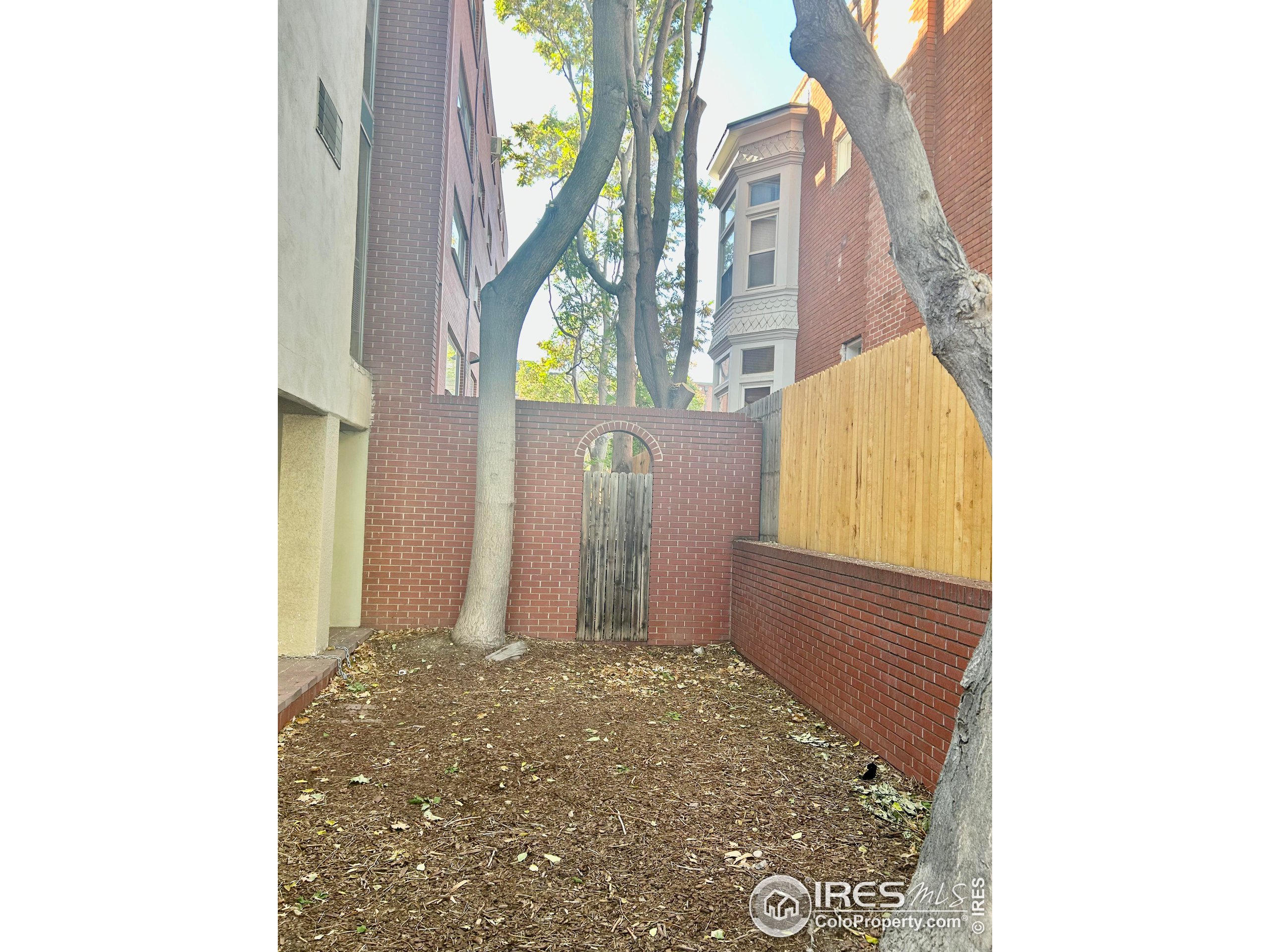 1267 N Lafayette St 403