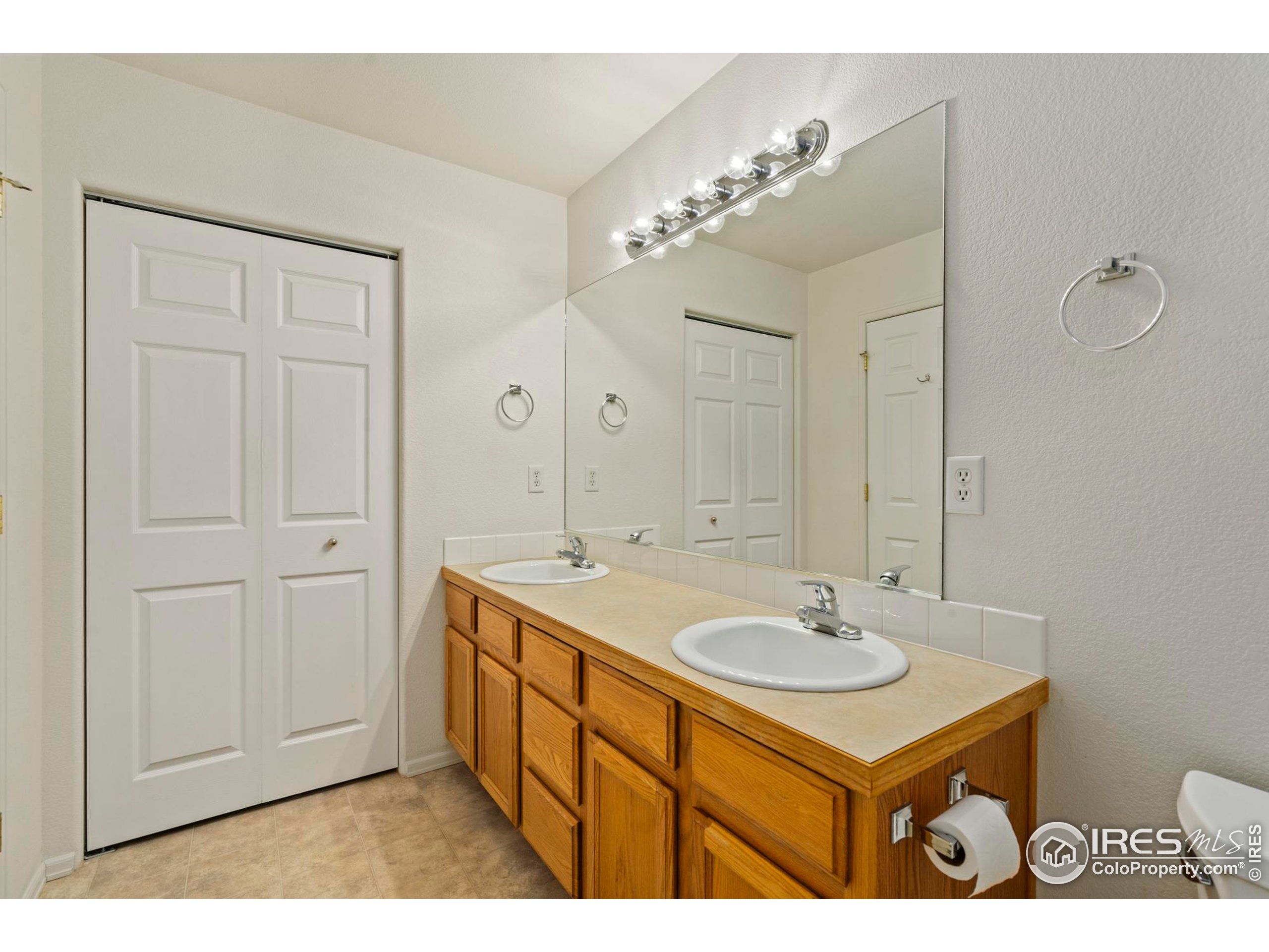 3677 Settler Ridge Dr