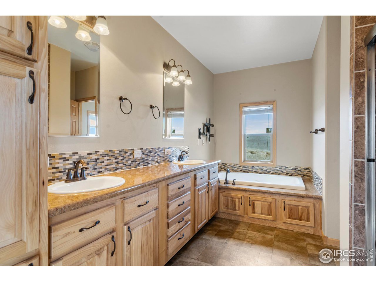 8811 County Road 106