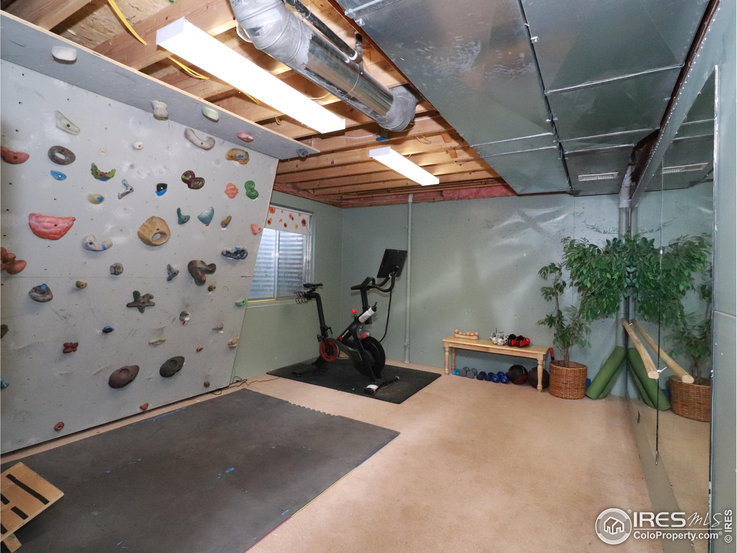 2224 Stillwater Creek Dr