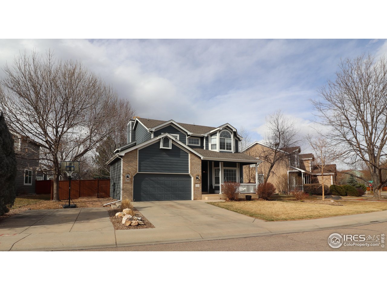 2224 Stillwater Creek Dr