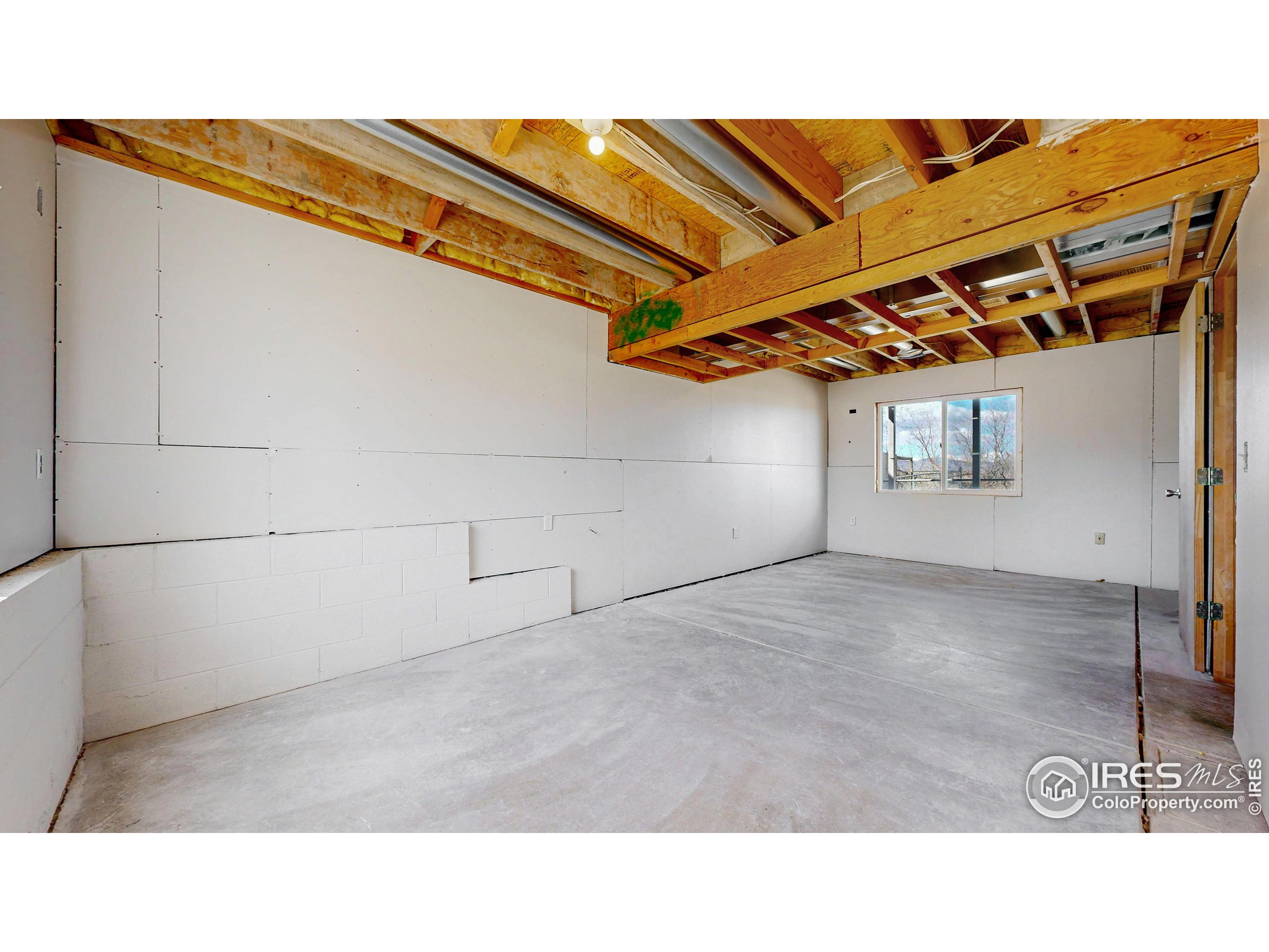 8225 Medicine Bow Cir