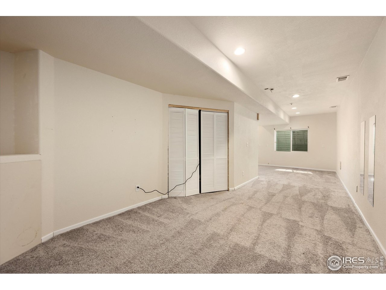 4874 Sandy Ridge Ave