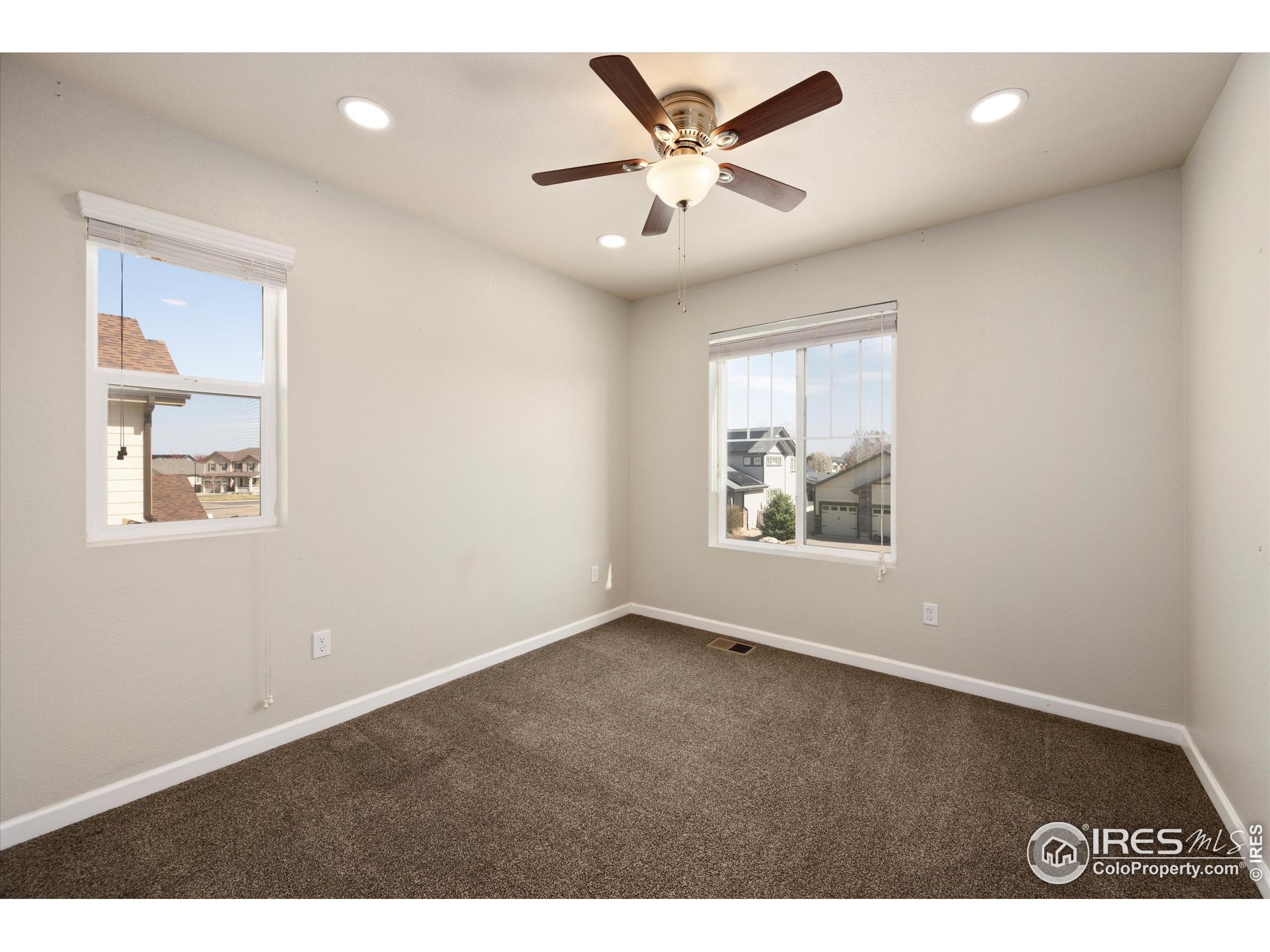 4874 Sandy Ridge Ave