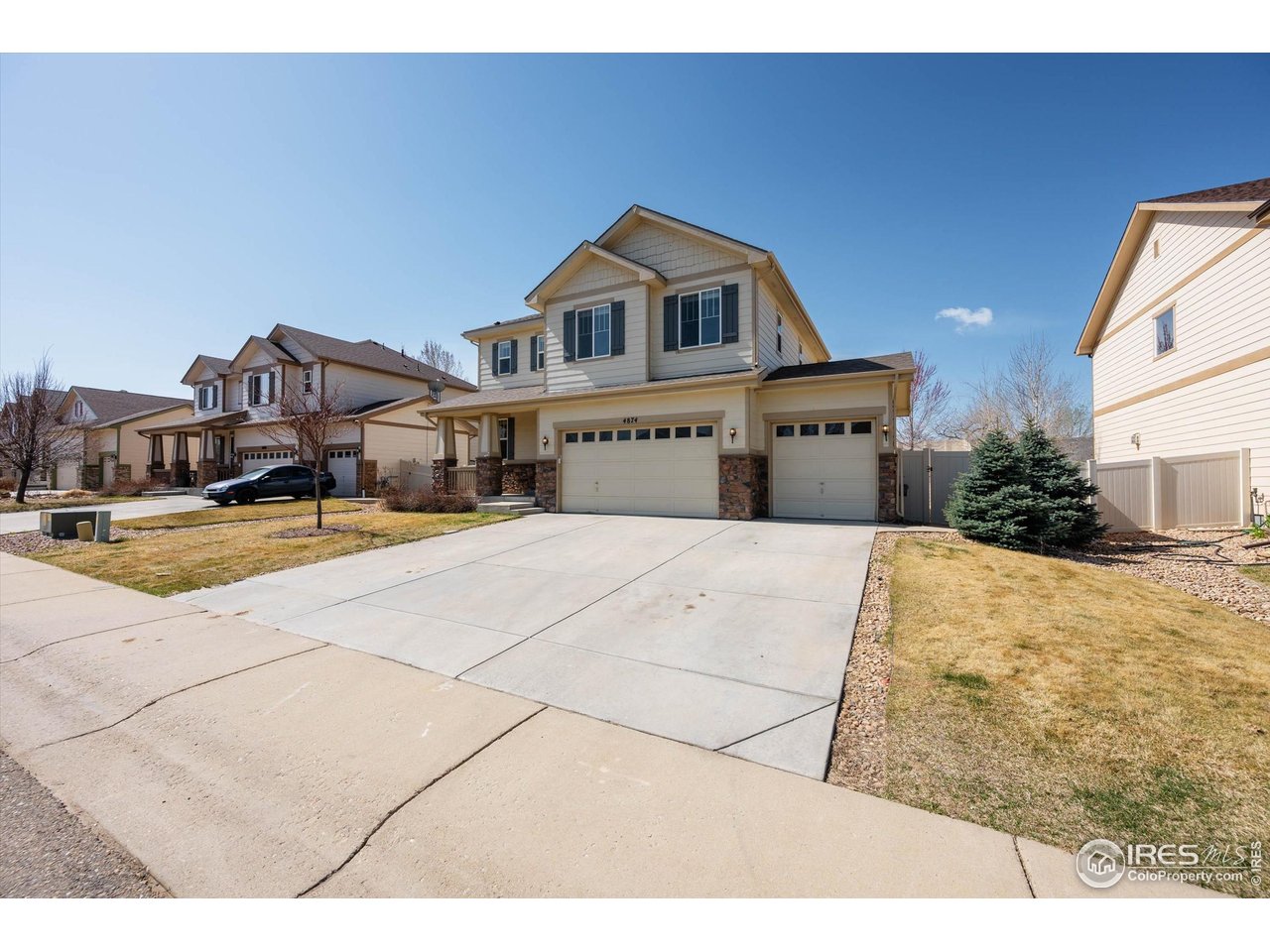 4874 Sandy Ridge Ave