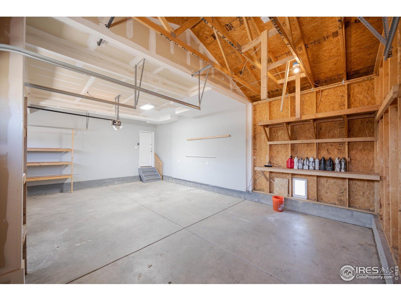 4874 Sandy Ridge Ave