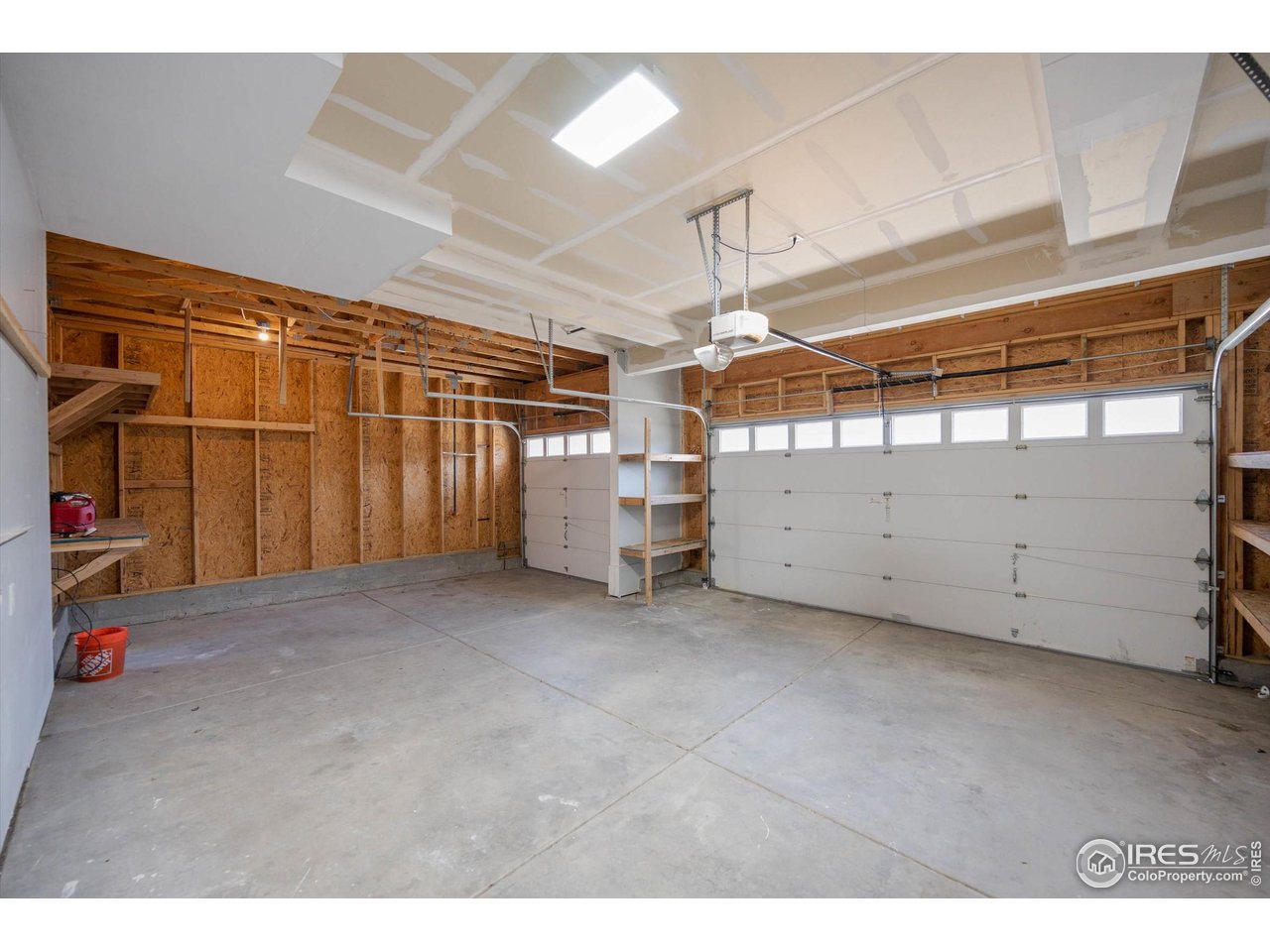 4874 Sandy Ridge Ave