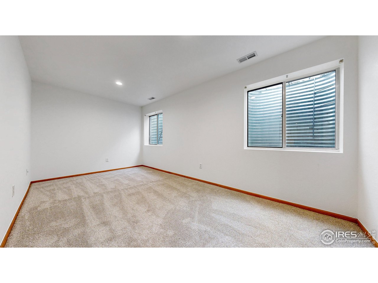 3914 Grand Canyon St