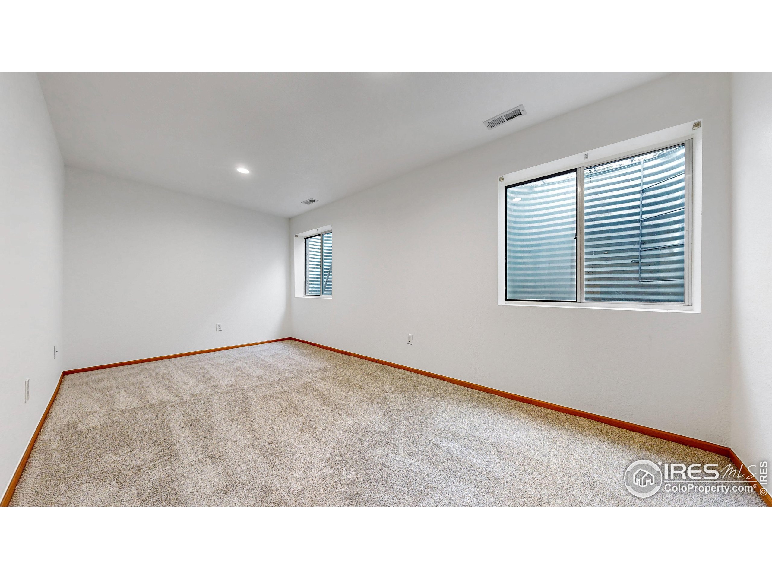 3914 Grand Canyon St