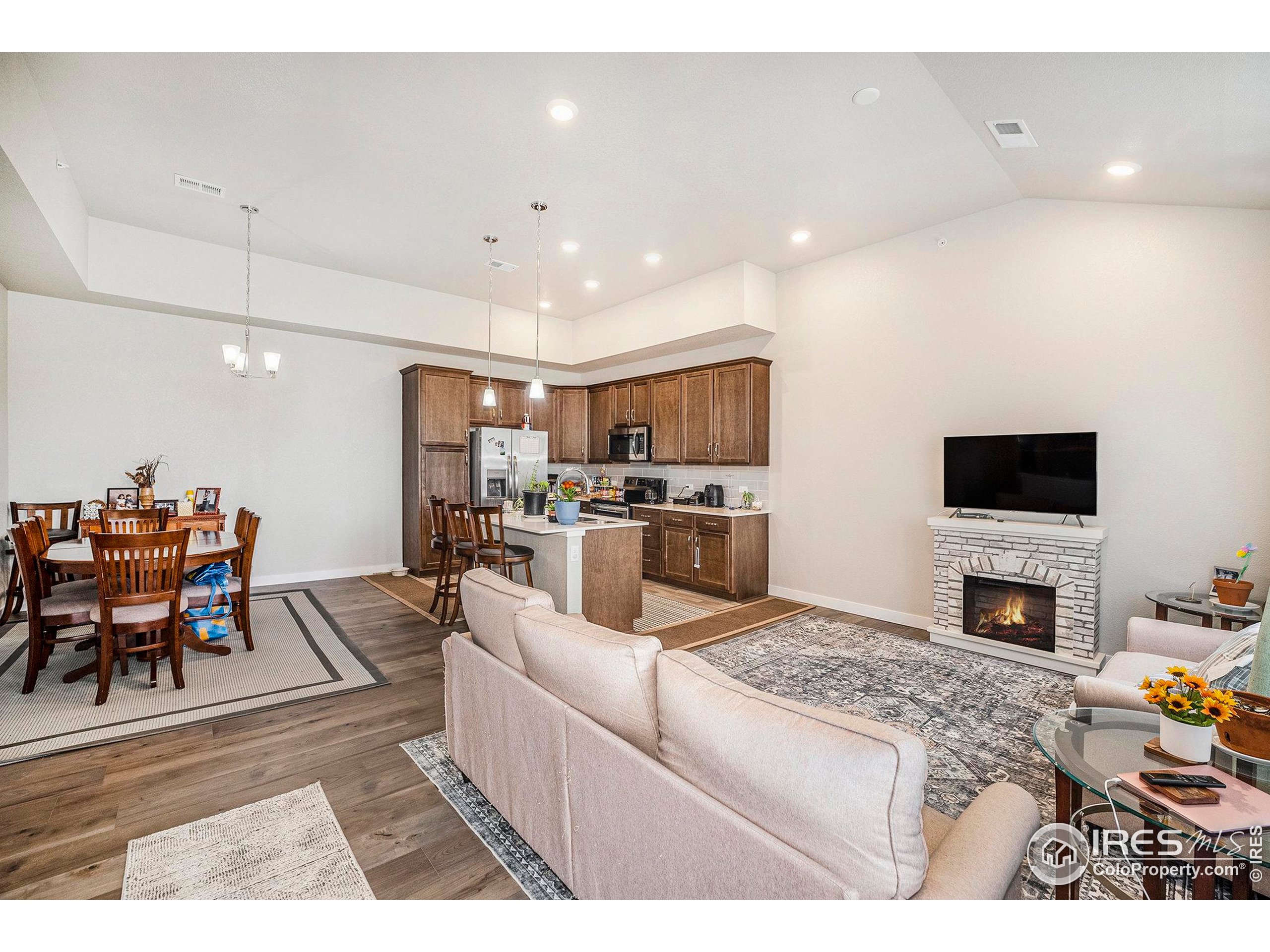 4180 S South Park Dr Unit #201